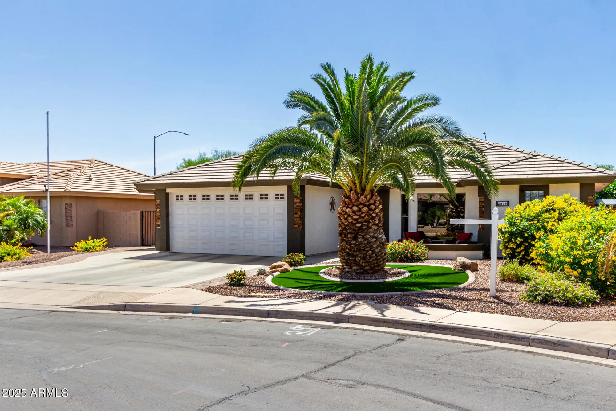 Property Slideshow image 6 of 65 | 2910 s olivewood, Mesa, AZ, 85212