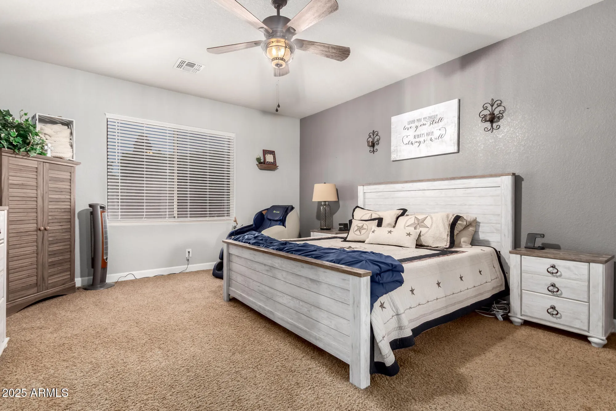 Property Slideshow image 18 of 65 | 2910 s olivewood, Mesa, AZ, 85212