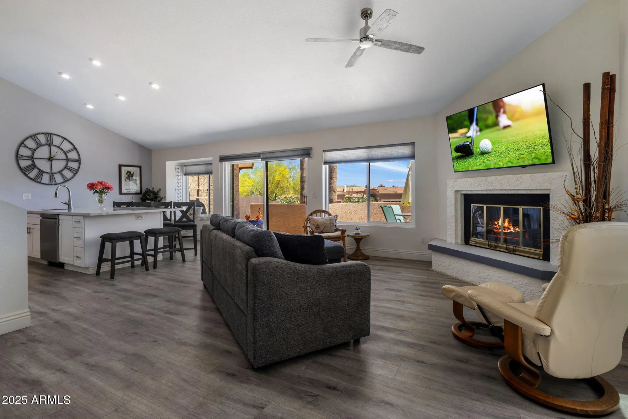 Property Slideshow image 1 of 24 | 25609 n forest rd unit 13, Rio Verde, AZ, 85263