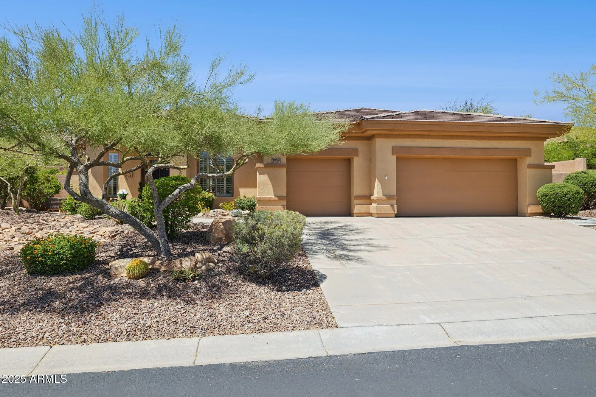 Property Slideshow image 8 of 51 | 1958 w legends way, Anthem, AZ, 85086