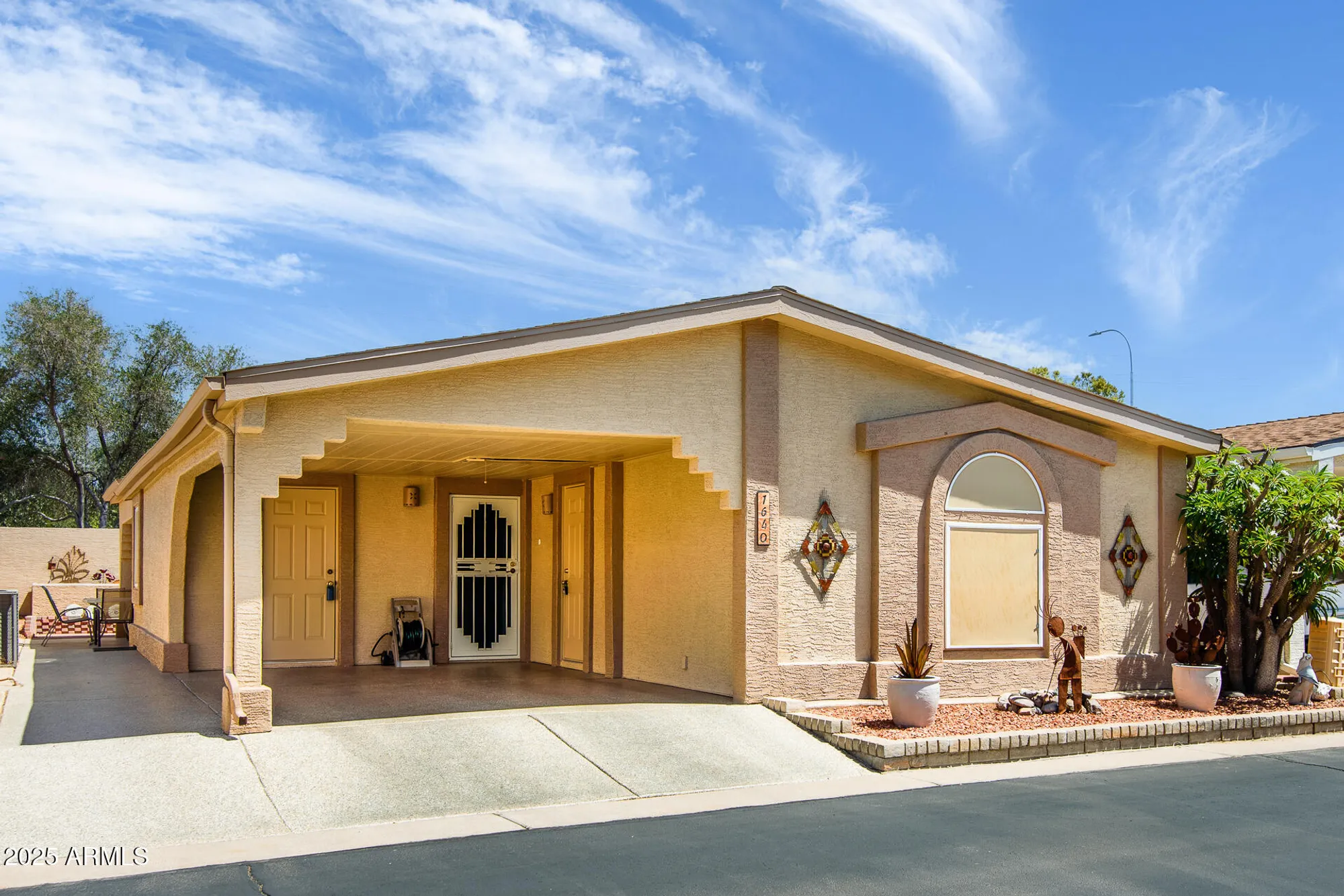 Property Slideshow image 1 of 101 | 1640 e augusta ave, Chandler, AZ, 85249