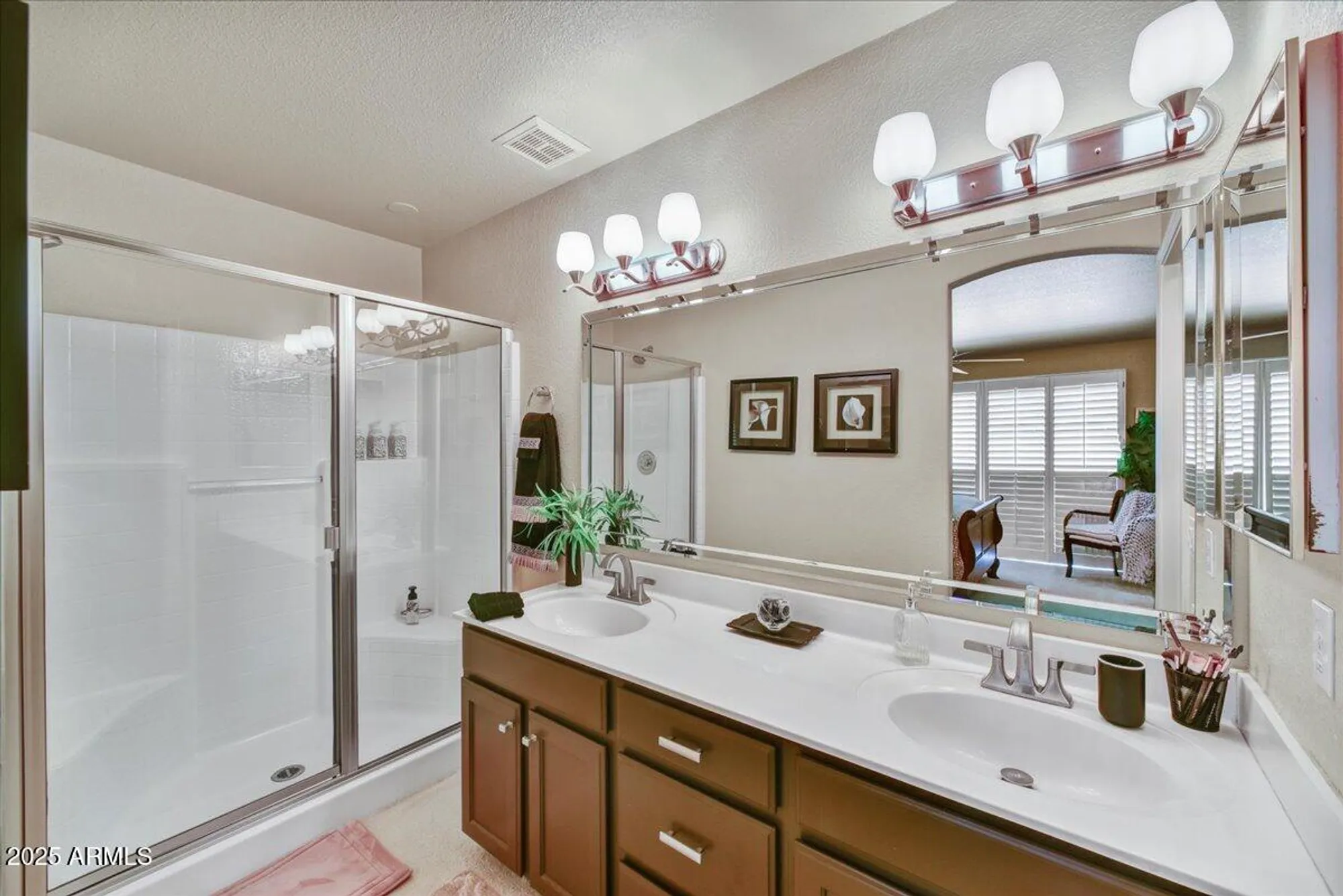 Property Slideshow image 10 of 16 | 10347 w mohawk ln, Peoria, AZ, 85382