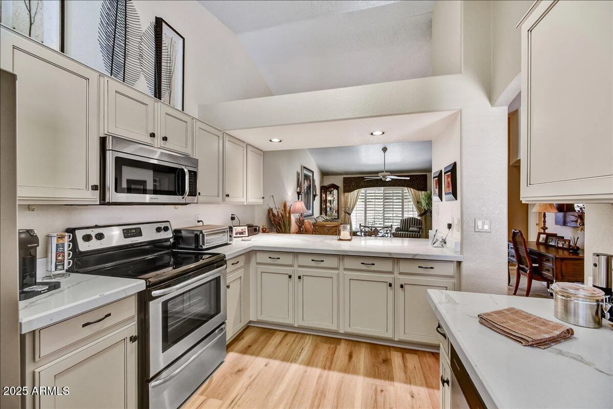 Property Slideshow image 5 of 16 | 10347 w mohawk ln, Peoria, AZ, 85382