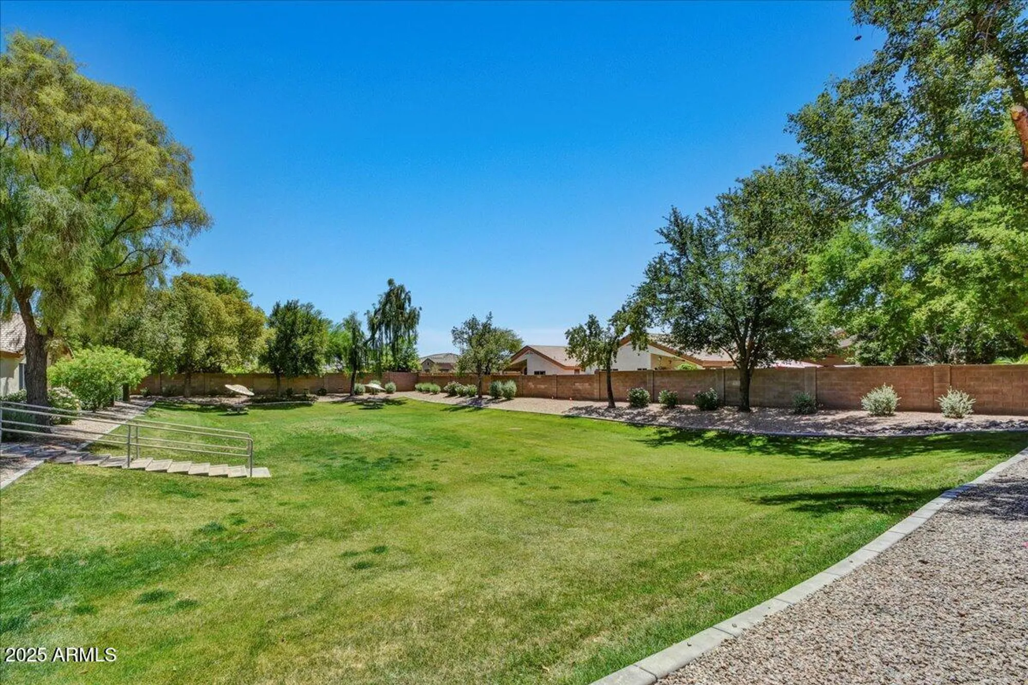 Property Slideshow image 13 of 16 | 10347 w mohawk ln, Peoria, AZ, 85382