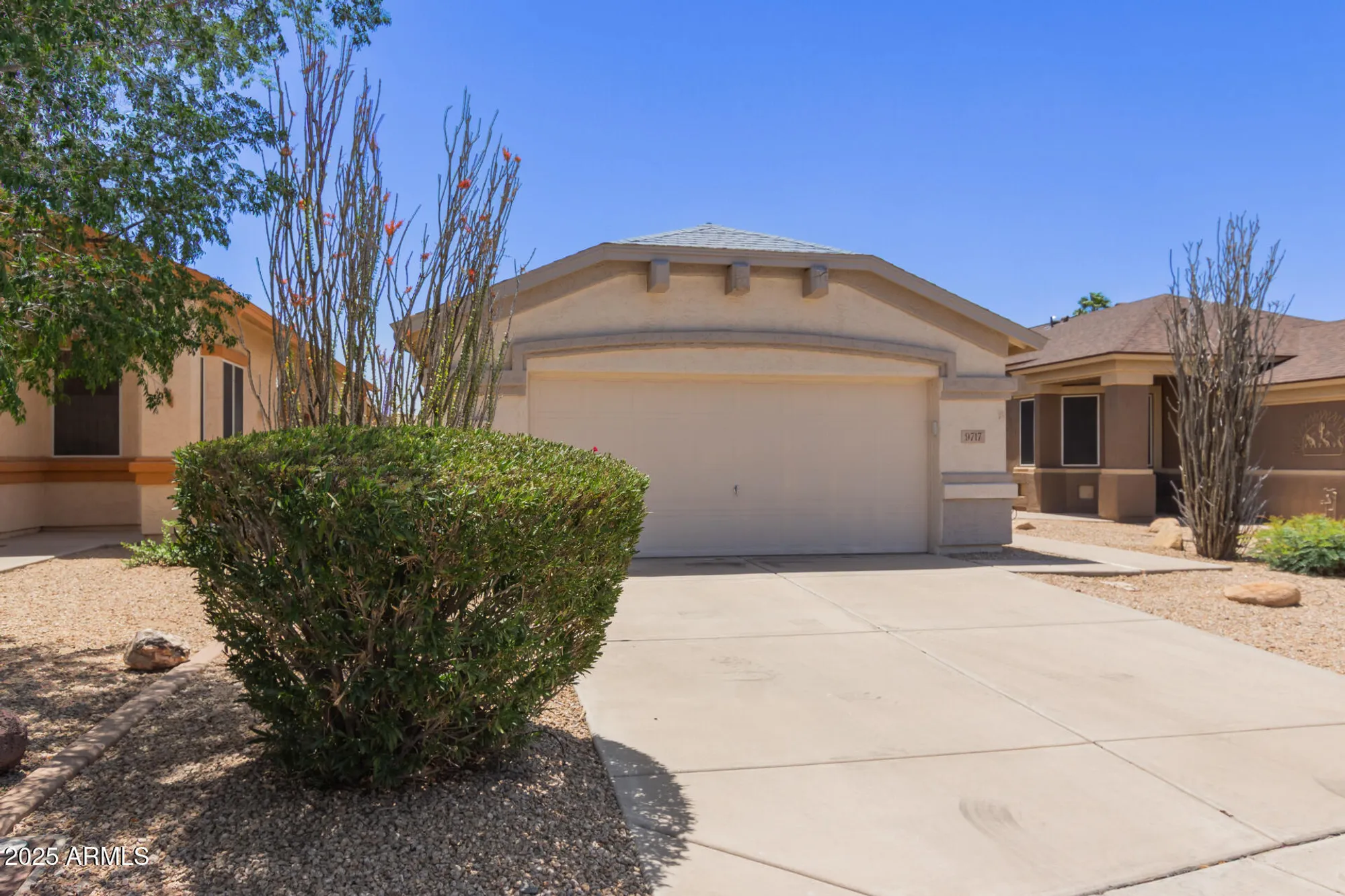 Property Slideshow image 2 of 29 | 9717 w purdue ave, Peoria, AZ, 85345