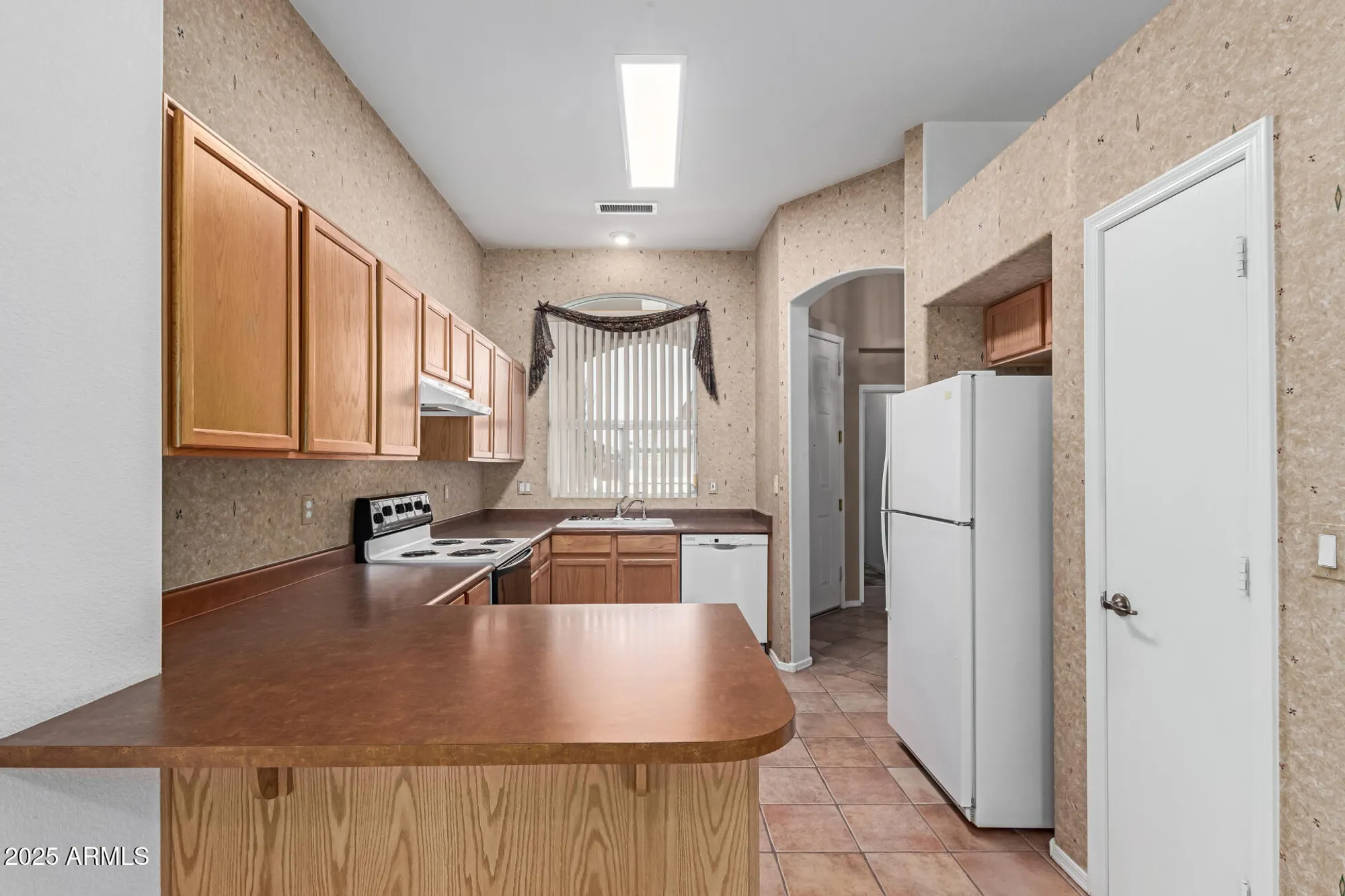 Property Slideshow image 10 of 29 | 9717 w purdue ave, Peoria, AZ, 85345