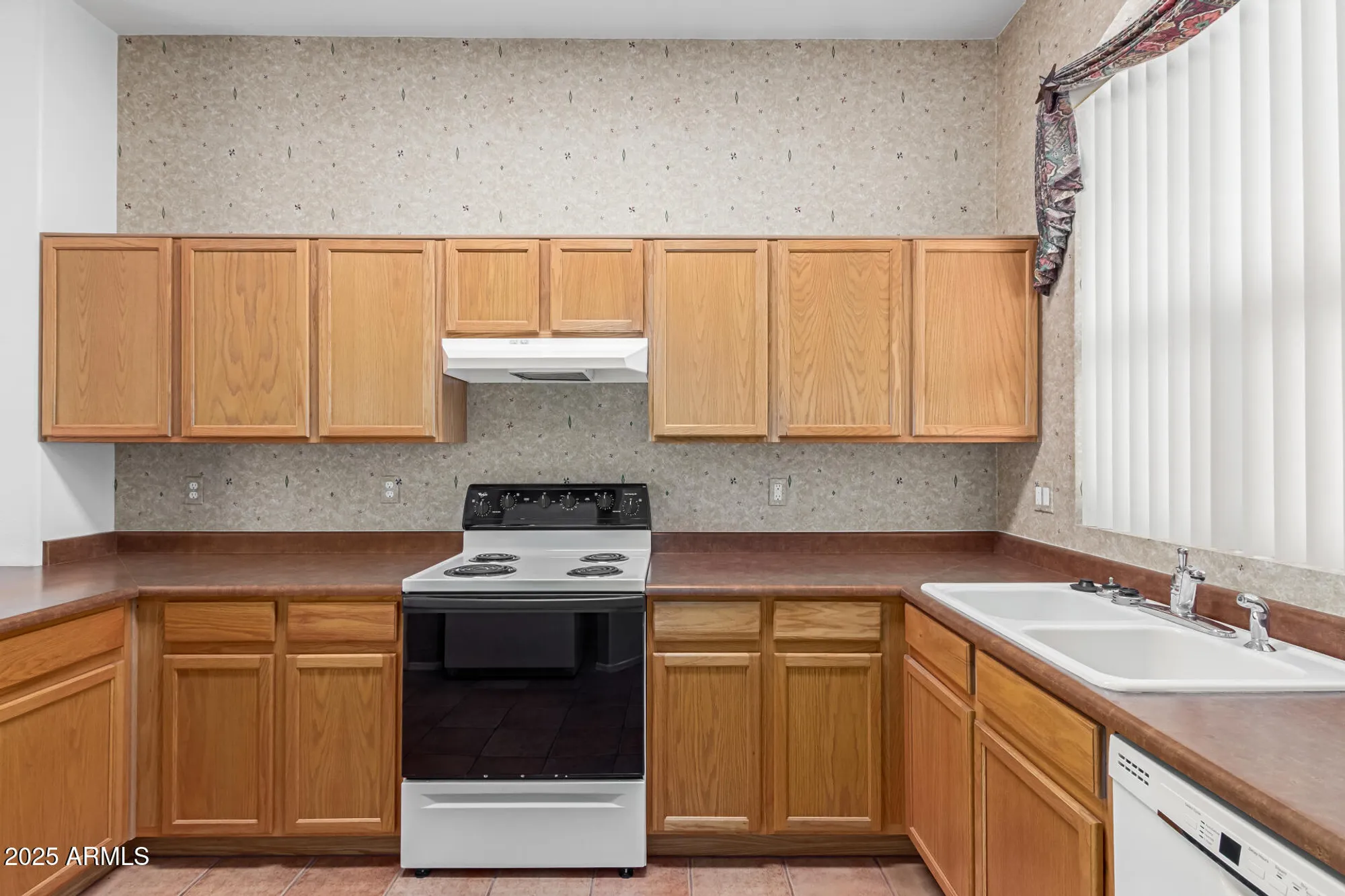 Property Slideshow image 12 of 29 | 9717 w purdue ave, Peoria, AZ, 85345