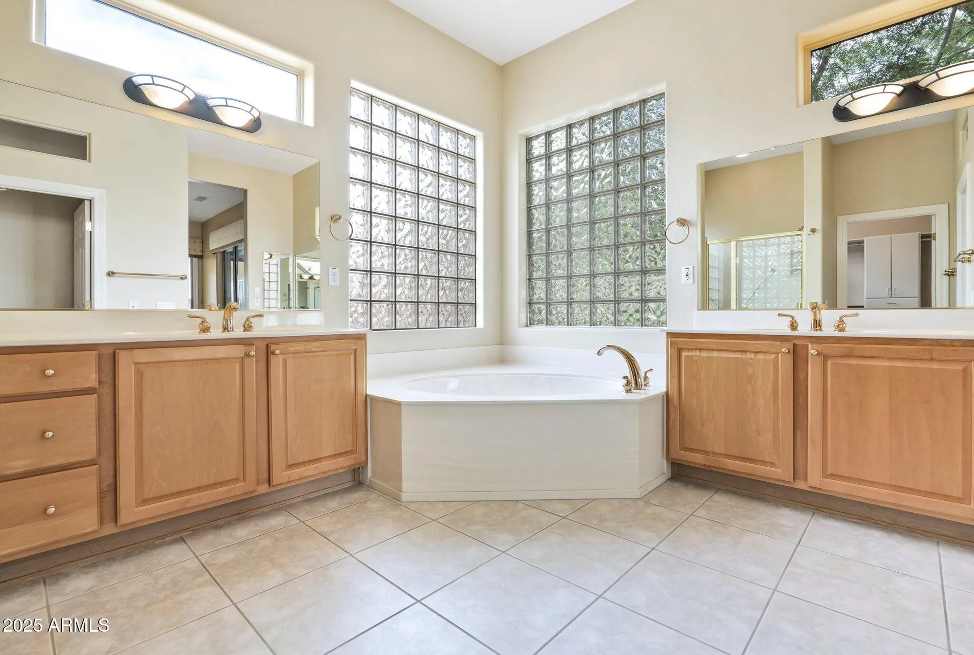 Property Slideshow image 9 of 22 | 19803 n desert song ct, Surprise, AZ, 85374