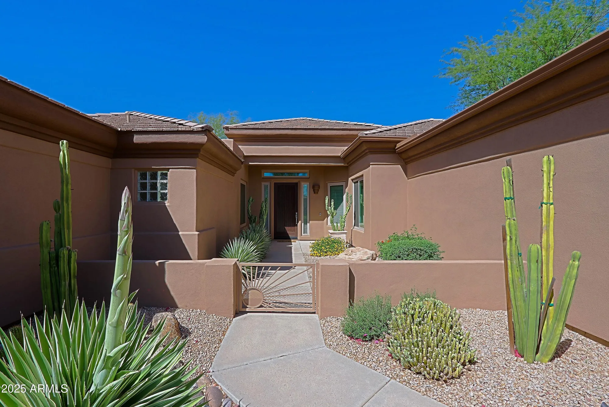 Property Slideshow image 62 of 108 | 6758 e brilliant sky dr, Scottsdale, AZ, 85266