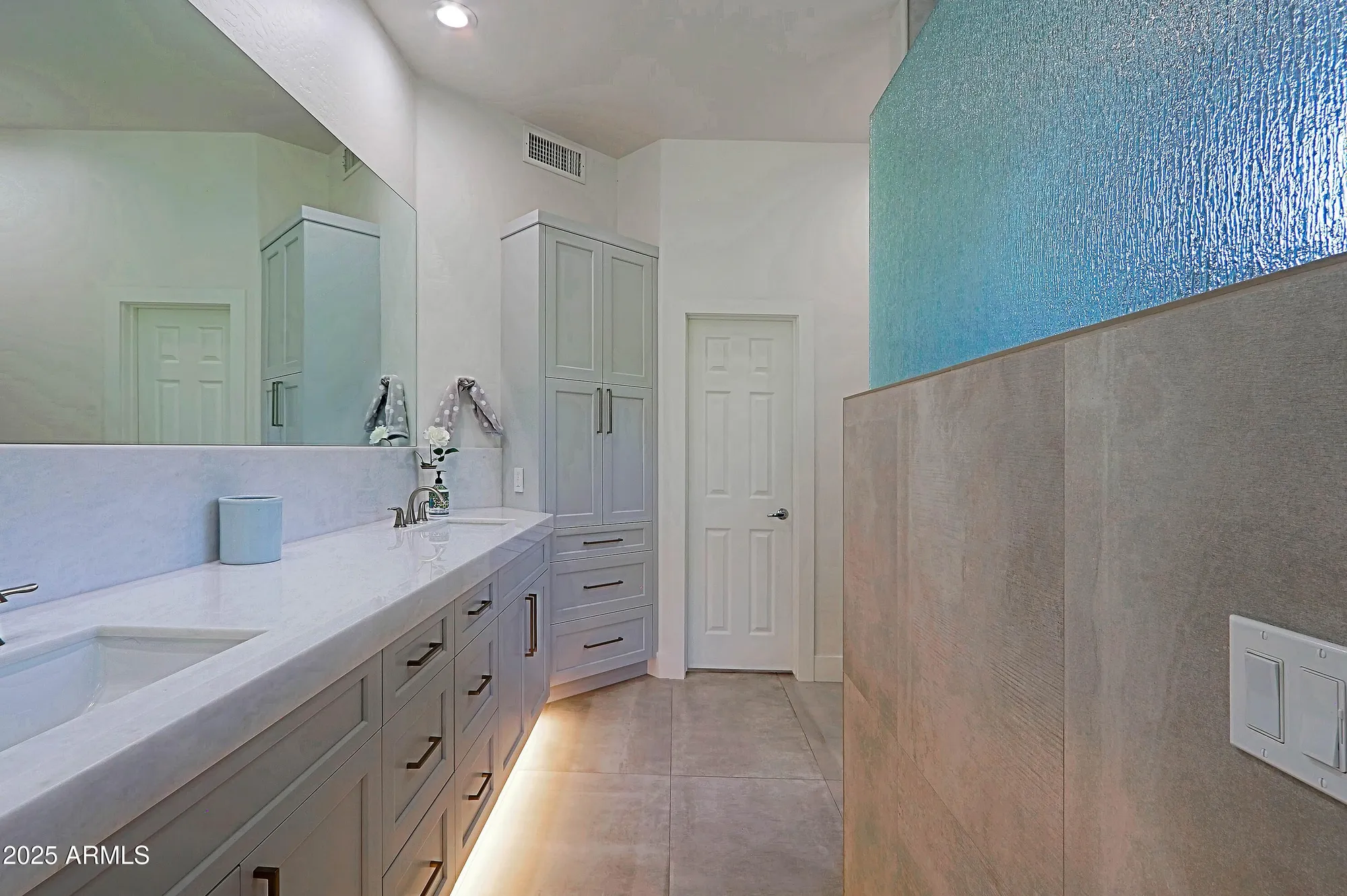 Property Slideshow image 31 of 108 | 6758 e brilliant sky dr, Scottsdale, AZ, 85266