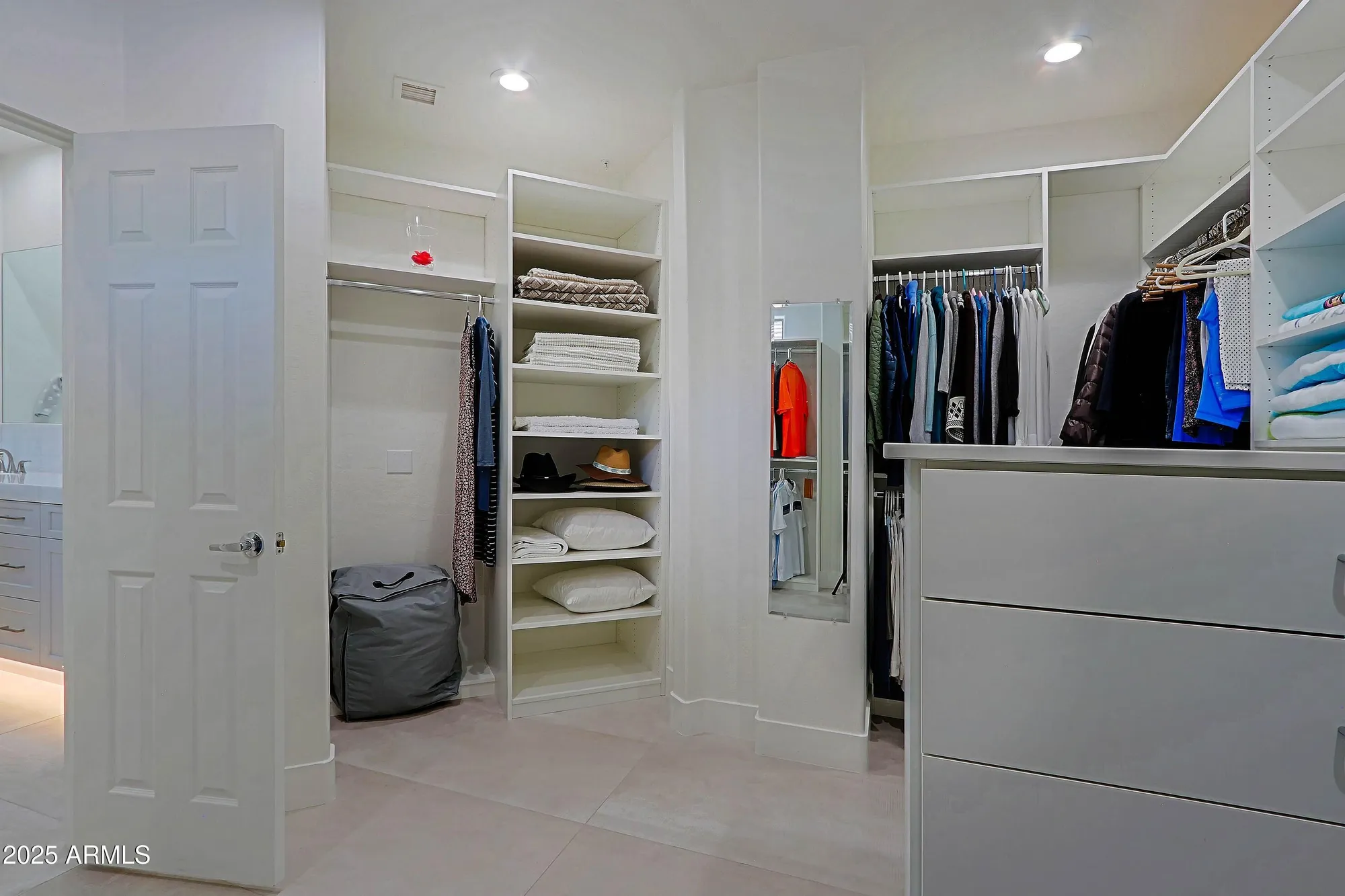 Property Slideshow image 37 of 108 | 6758 e brilliant sky dr, Scottsdale, AZ, 85266