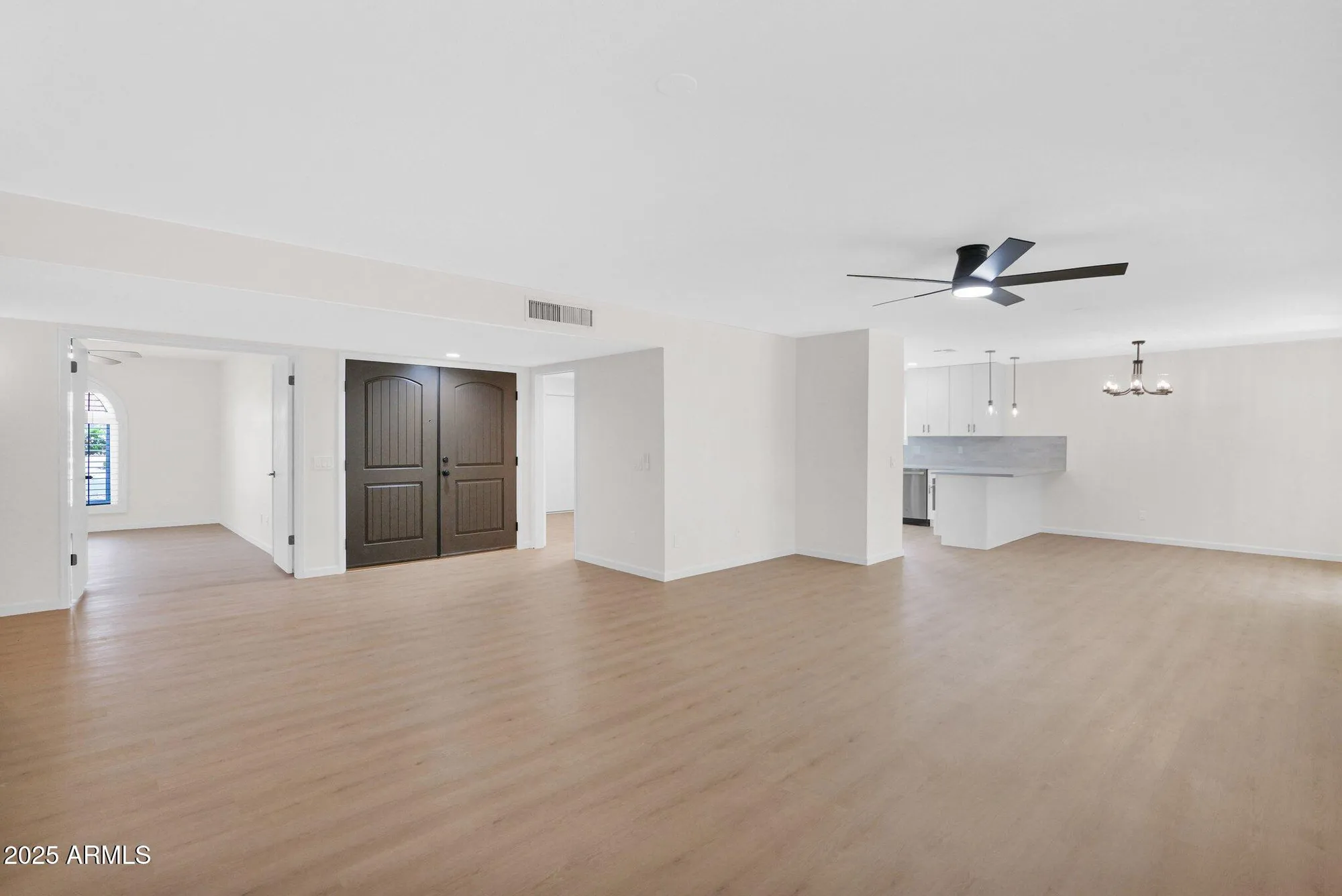 Property Slideshow image 8 of 46 | 25644 s howard dr, Sun Lakes, AZ, 85248