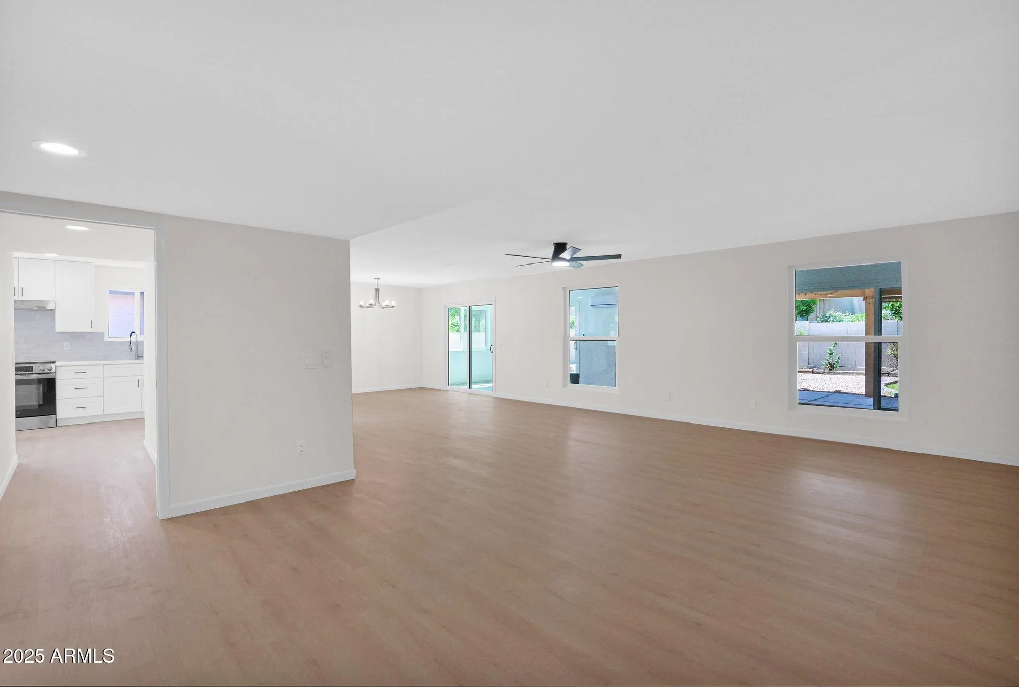 Property Slideshow image 5 of 46 | 25644 s howard dr, Sun Lakes, AZ, 85248