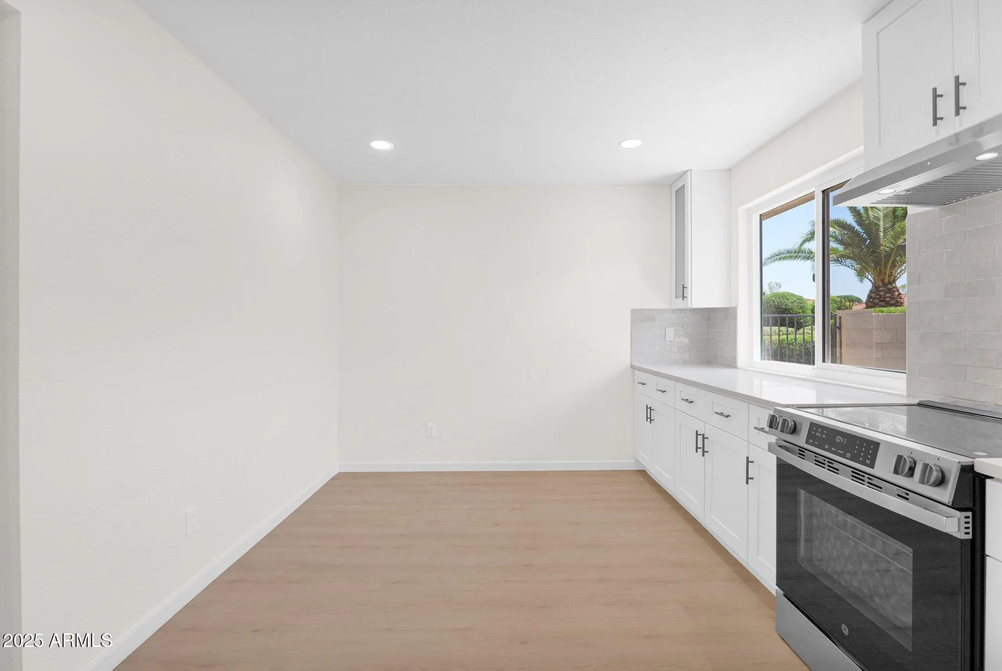 Property Slideshow image 12 of 46 | 25644 s howard dr, Sun Lakes, AZ, 85248