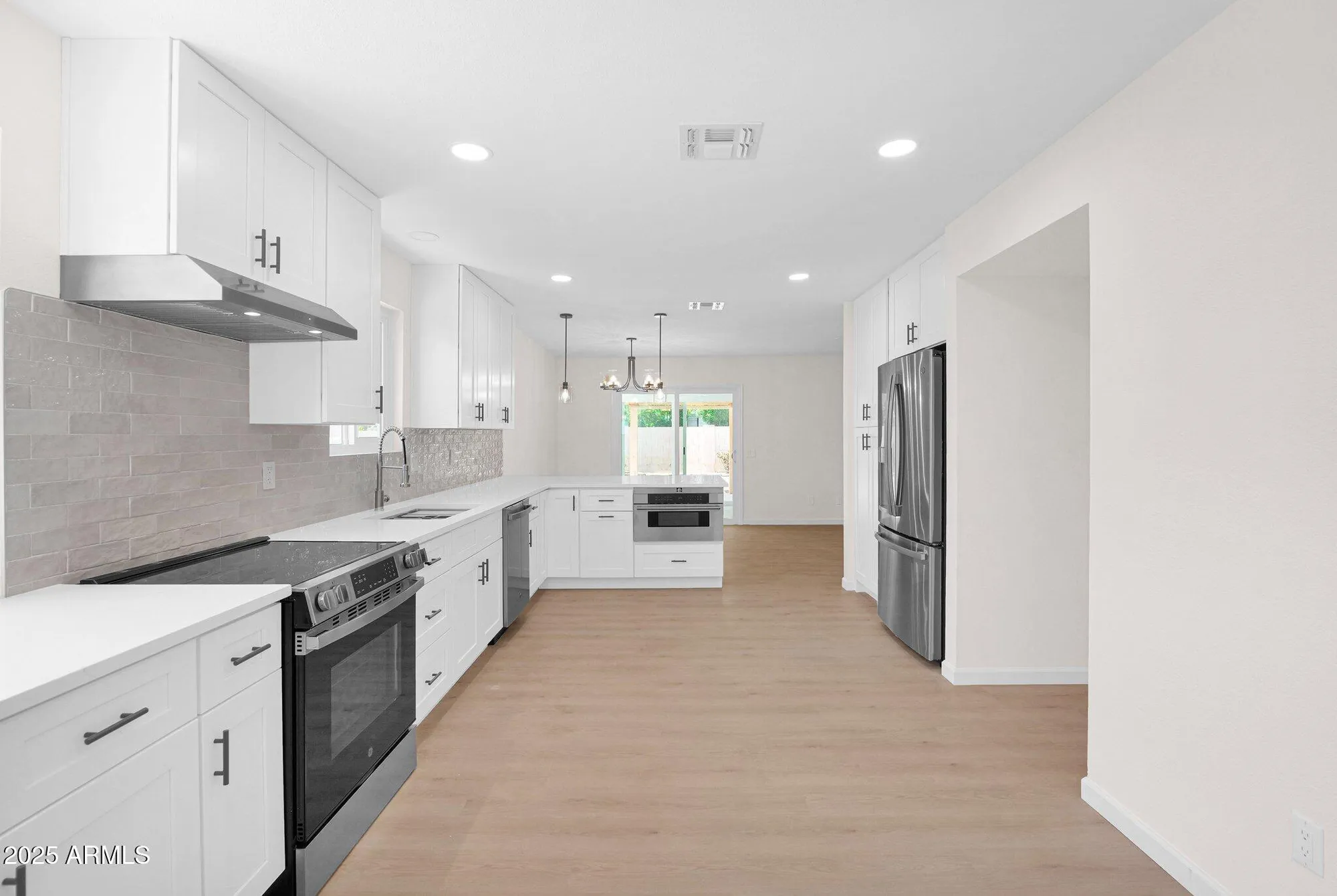 Property Slideshow image 14 of 46 | 25644 s howard dr, Sun Lakes, AZ, 85248