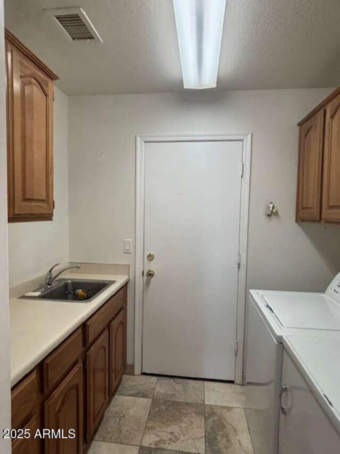 Property Slideshow image 21 of 24 | 23906 s sunland ct, Sun Lakes, AZ, 85248