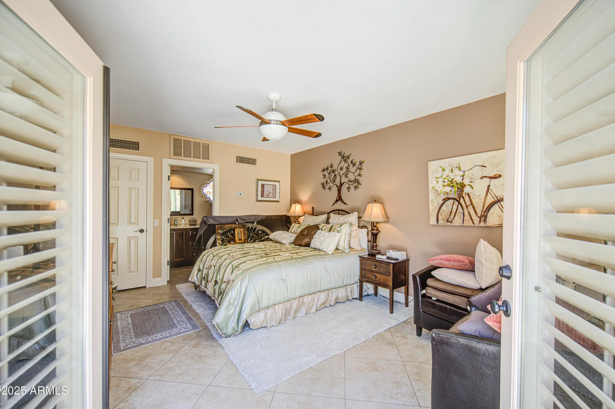Property Slideshow image 38 of 73 | 26004 s flame tree dr, Sun Lakes, AZ, 85248