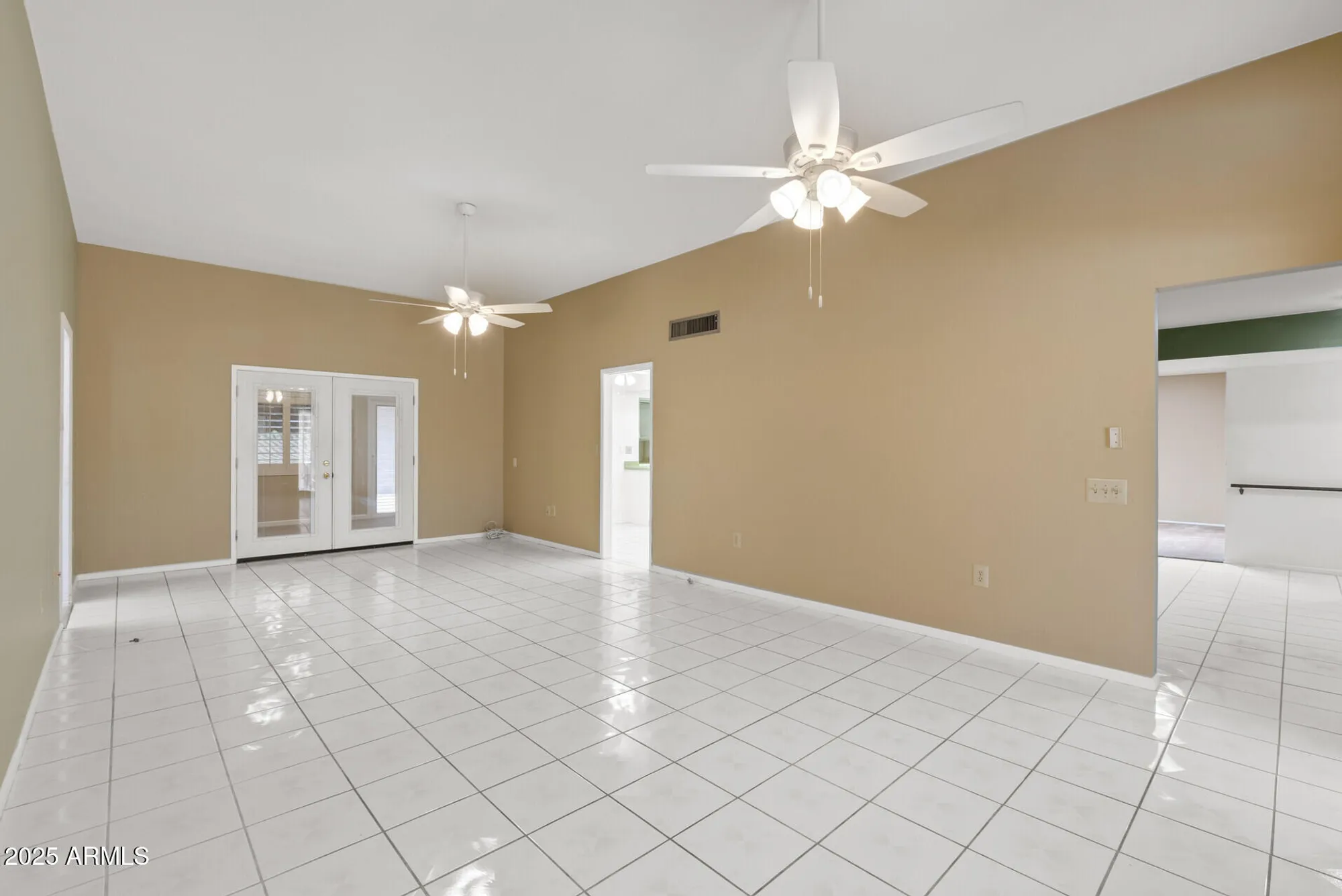 Property Slideshow image 13 of 68 | 14830 n cameo dr, Sun City, AZ, 85351