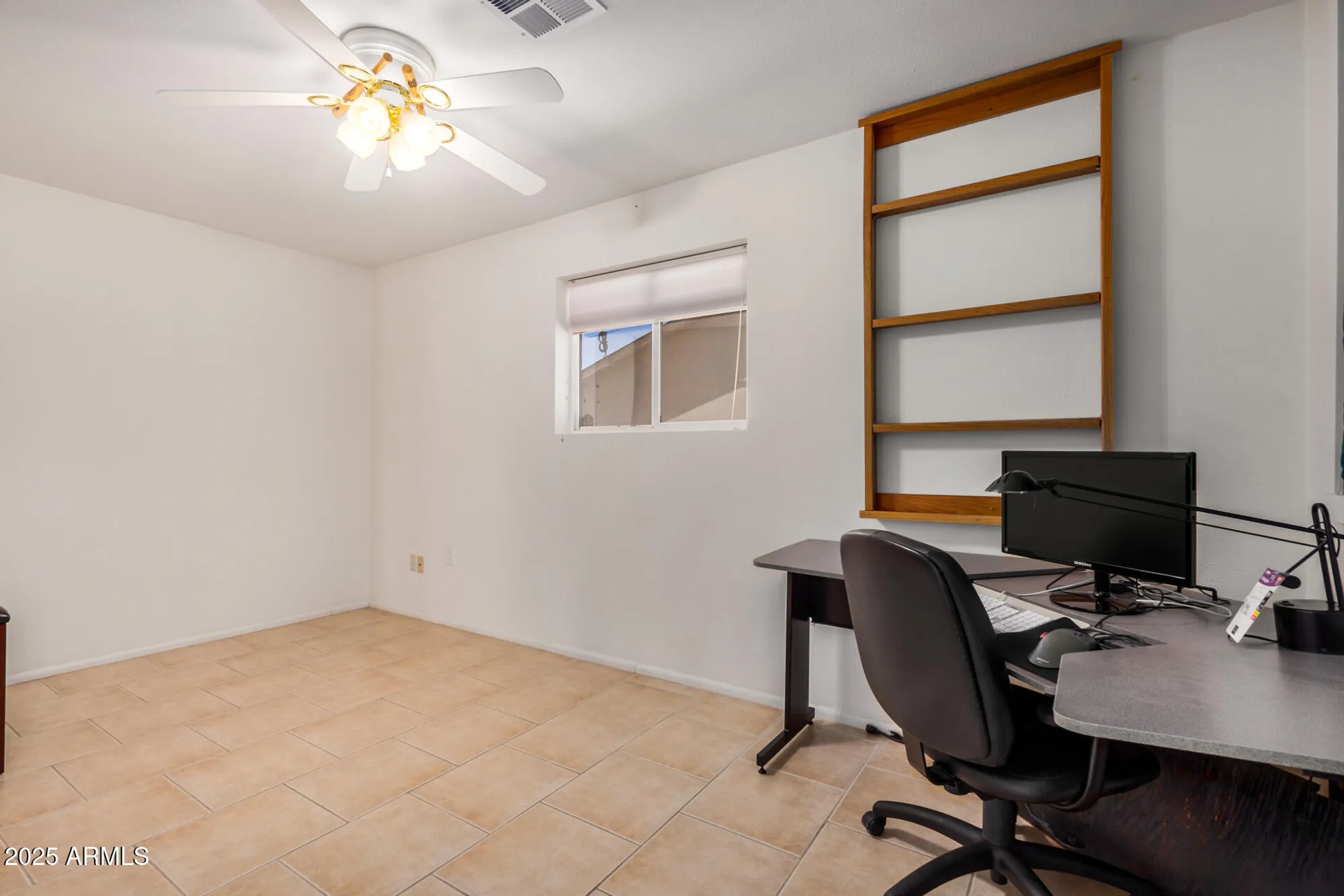 Property Slideshow image 17 of 37 | 10330 w cameo dr, Sun City, AZ, 85351