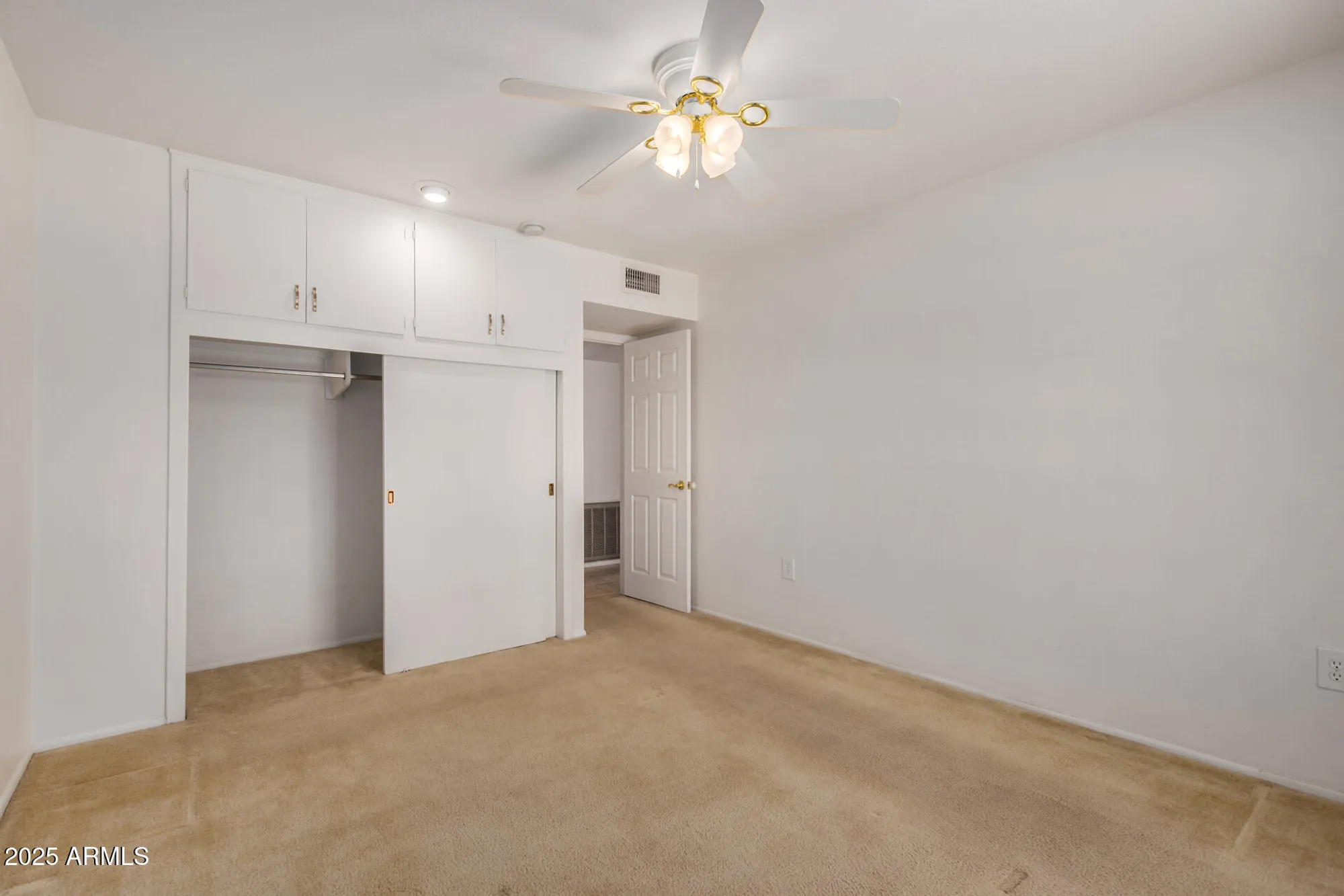 Property Slideshow image 26 of 37 | 10330 w cameo dr, Sun City, AZ, 85351