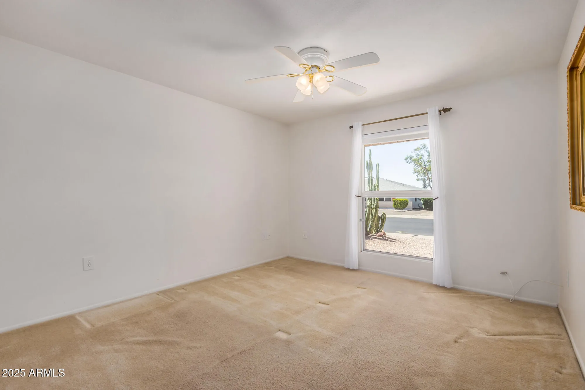 Property Slideshow image 27 of 37 | 10330 w cameo dr, Sun City, AZ, 85351