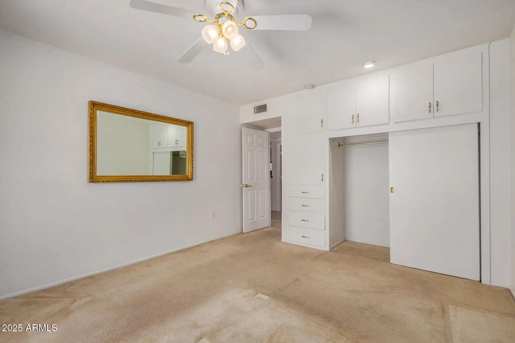 Property Slideshow image 28 of 37 | 10330 w cameo dr, Sun City, AZ, 85351