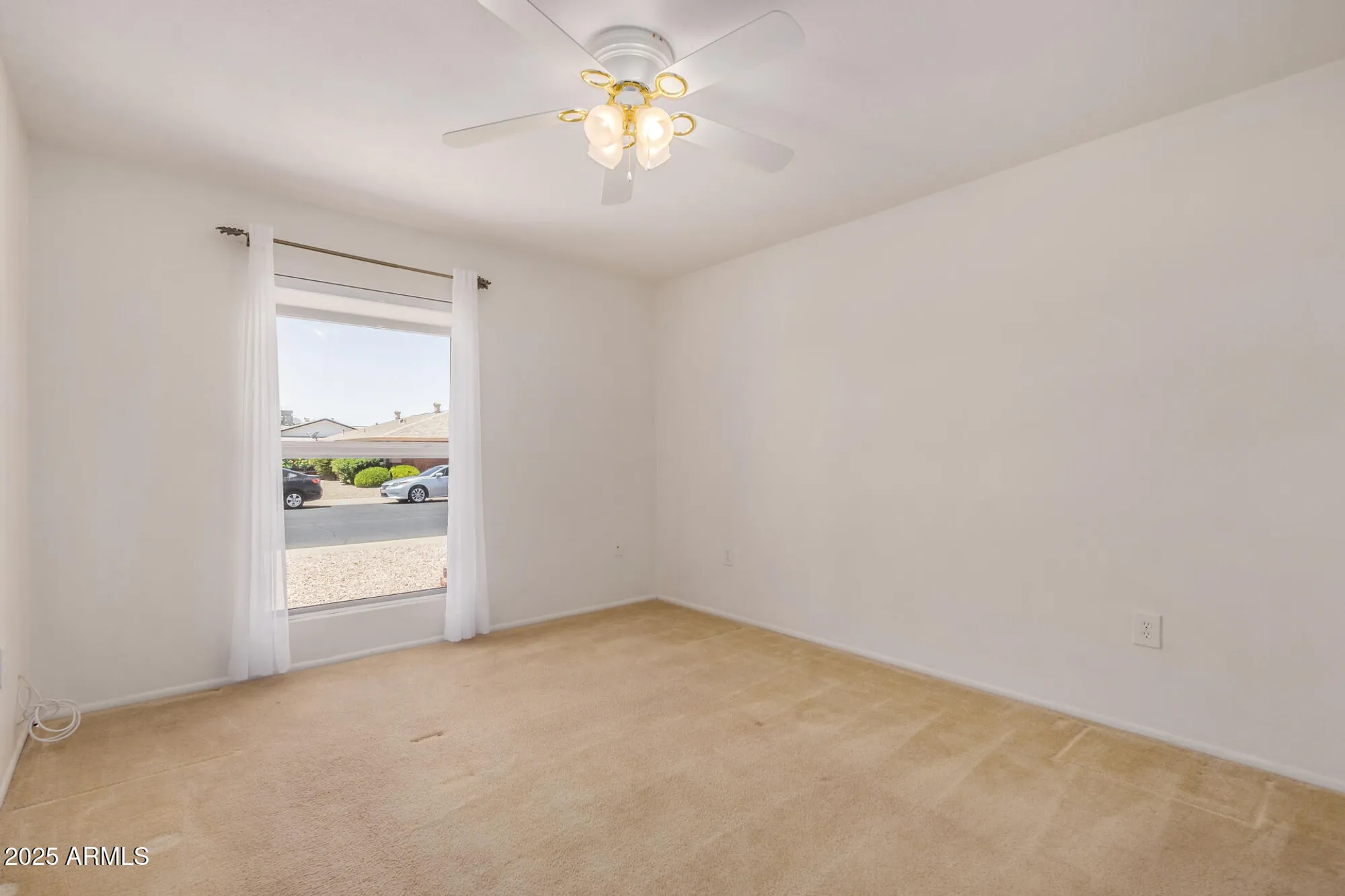 Property Slideshow image 25 of 37 | 10330 w cameo dr, Sun City, AZ, 85351