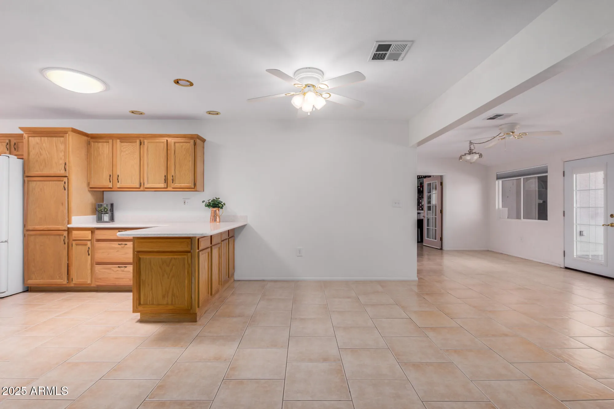 Property Slideshow image 12 of 37 | 10330 w cameo dr, Sun City, AZ, 85351