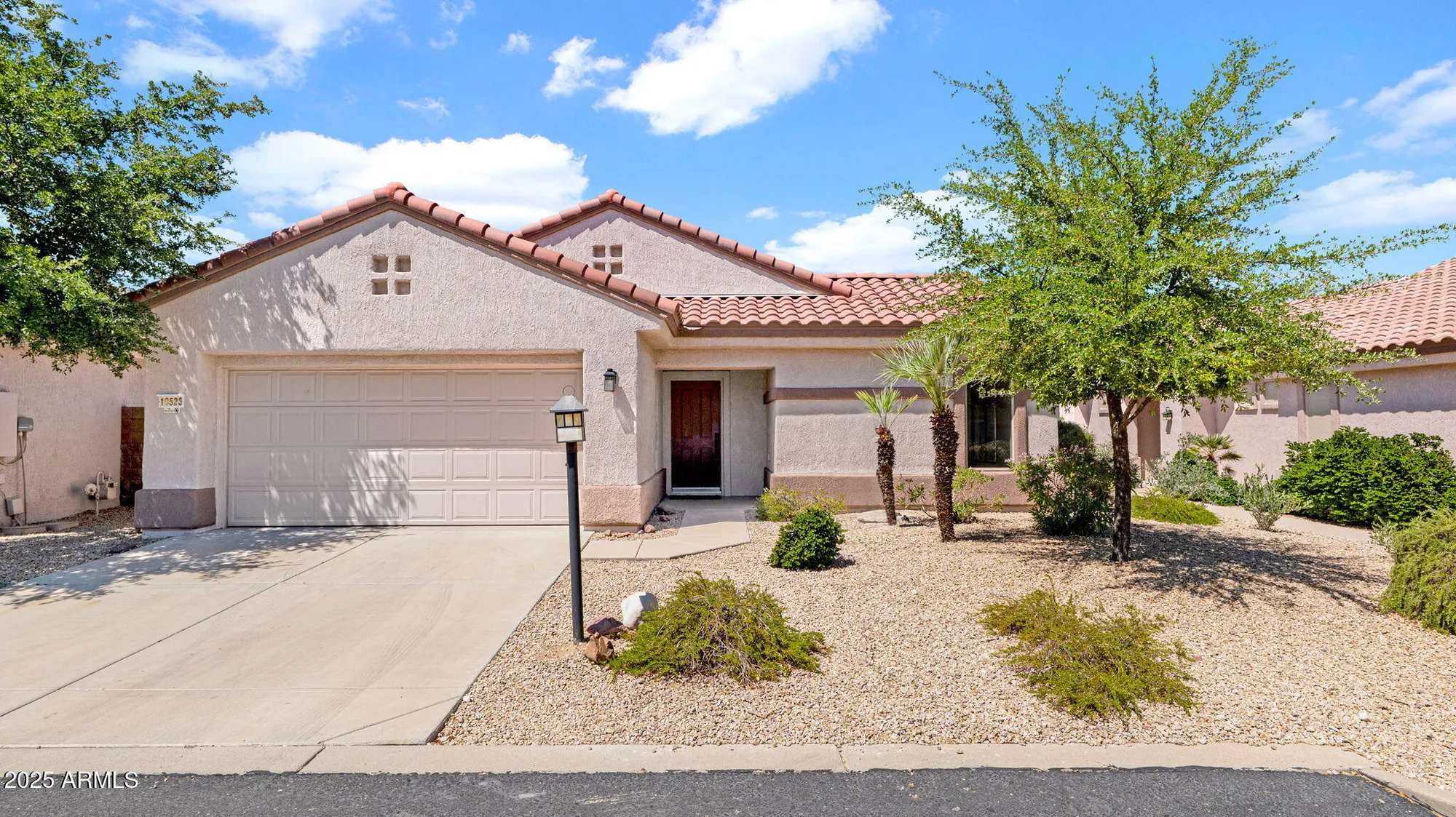Property Slideshow image 1 of 36 | 19523 n carriage ln, Surprise, AZ, 85374