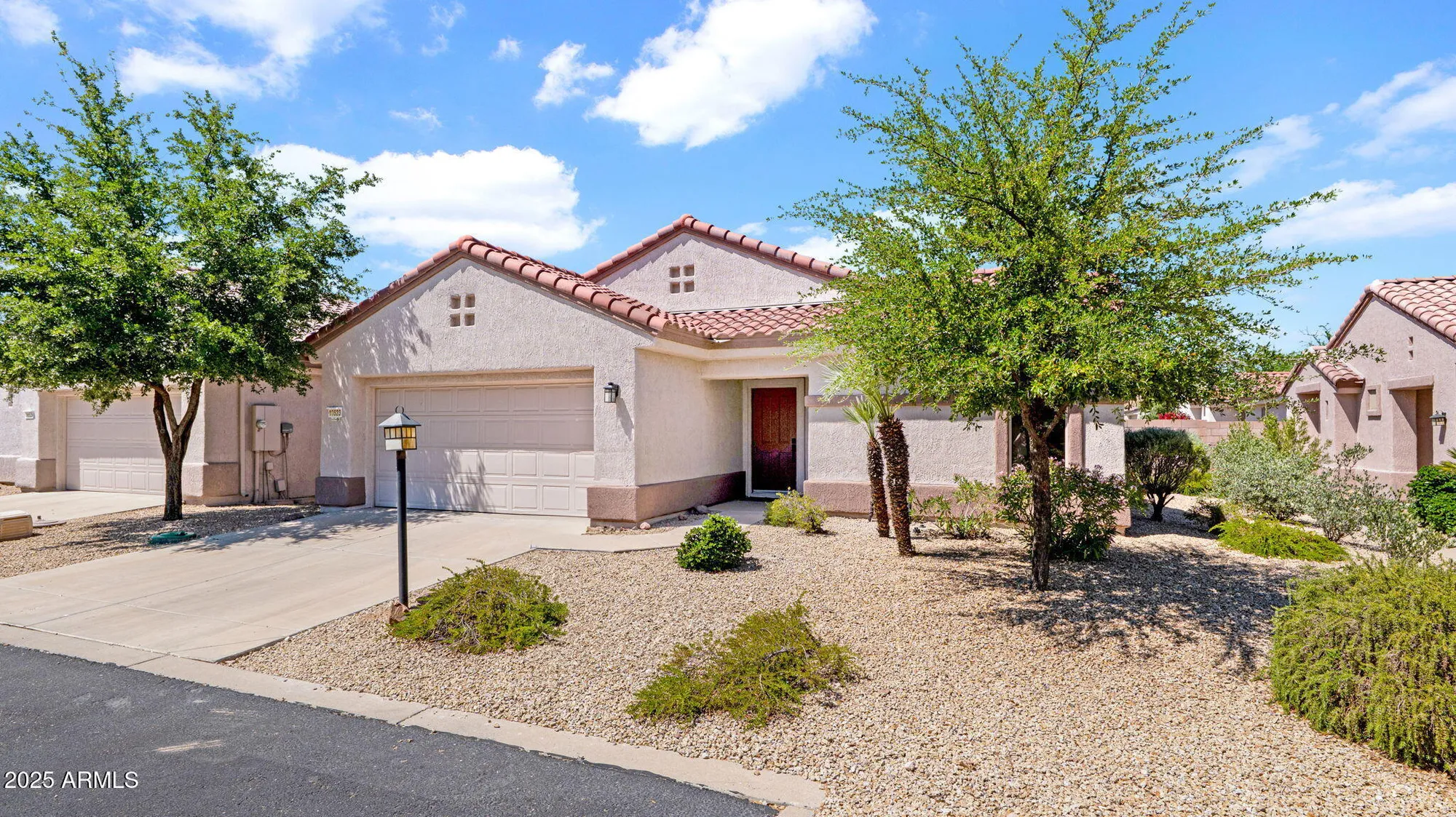 Property Slideshow image 3 of 36 | 19523 n carriage ln, Surprise, AZ, 85374