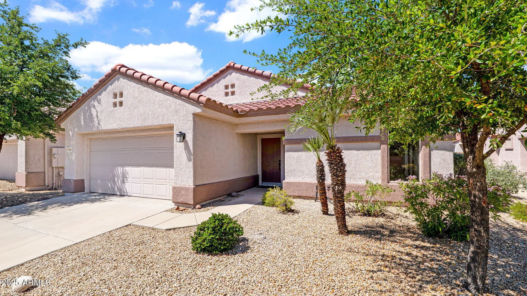 Property Slideshow image 4 of 36 | 19523 n carriage ln, Surprise, AZ, 85374