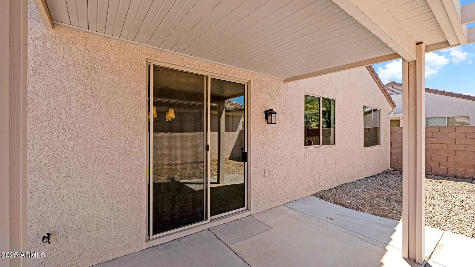 Property Slideshow image 33 of 36 | 19523 n carriage ln, Surprise, AZ, 85374