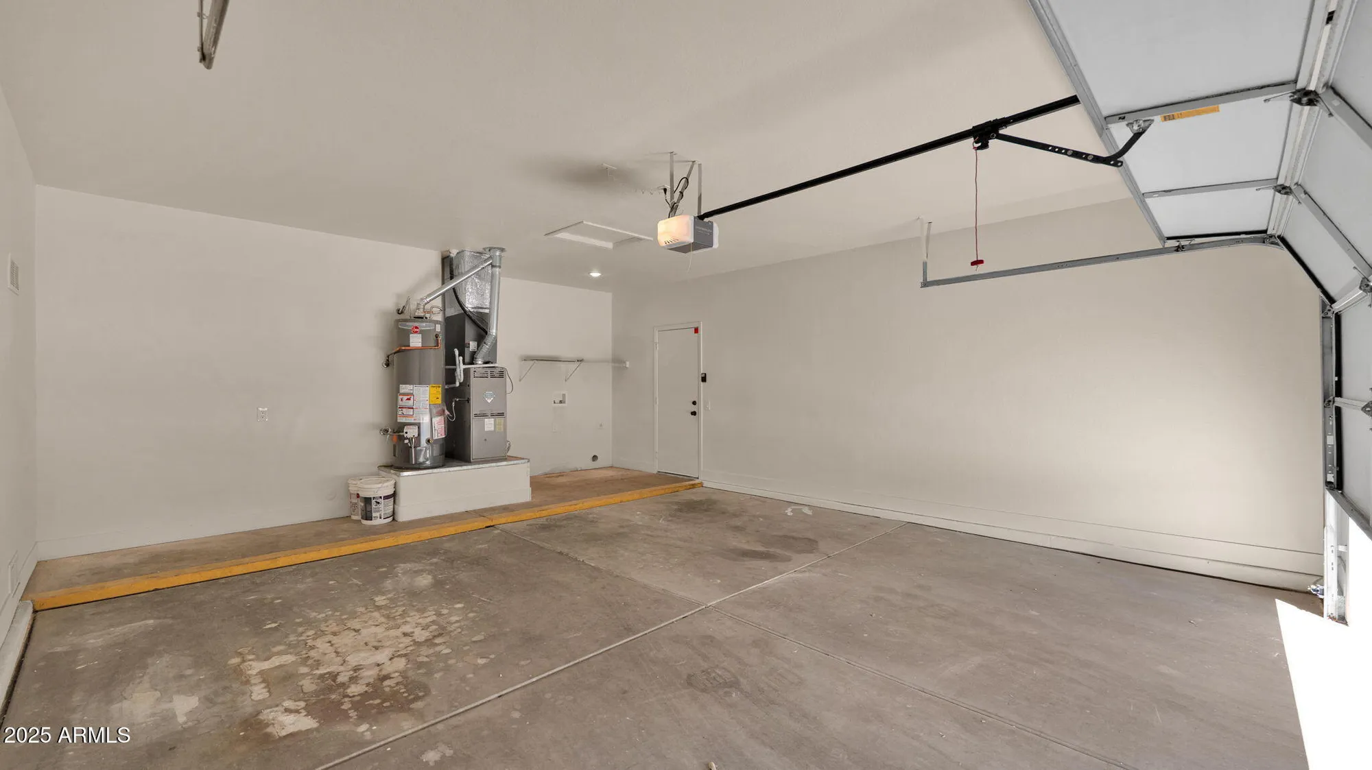 Property Slideshow image 29 of 36 | 19523 n carriage ln, Surprise, AZ, 85374