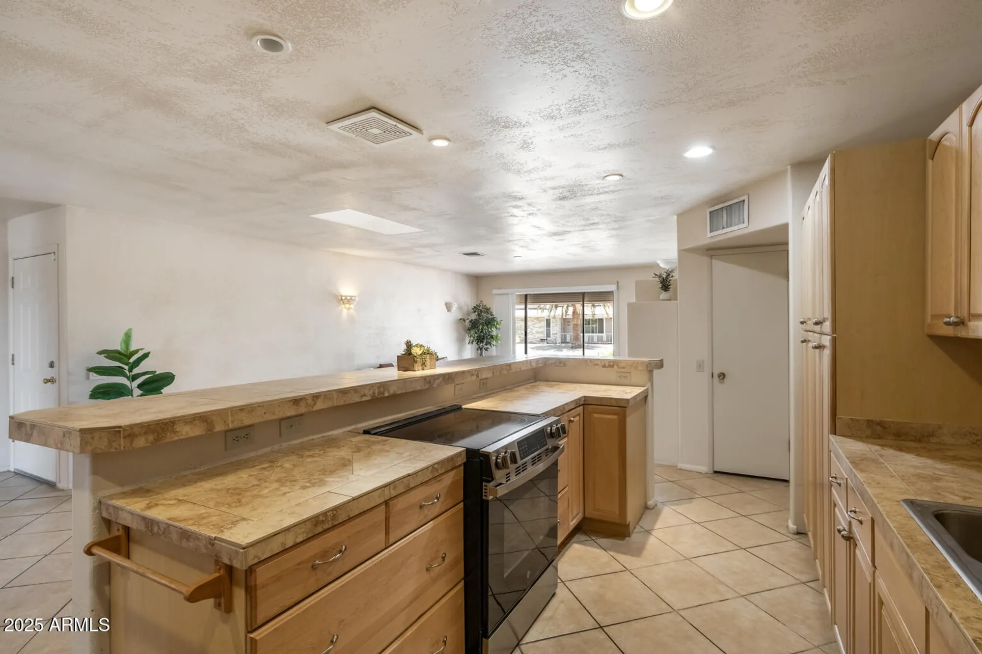 Property Slideshow image 12 of 33 | 12418 n vista grande ct, Sun City, AZ, 85351