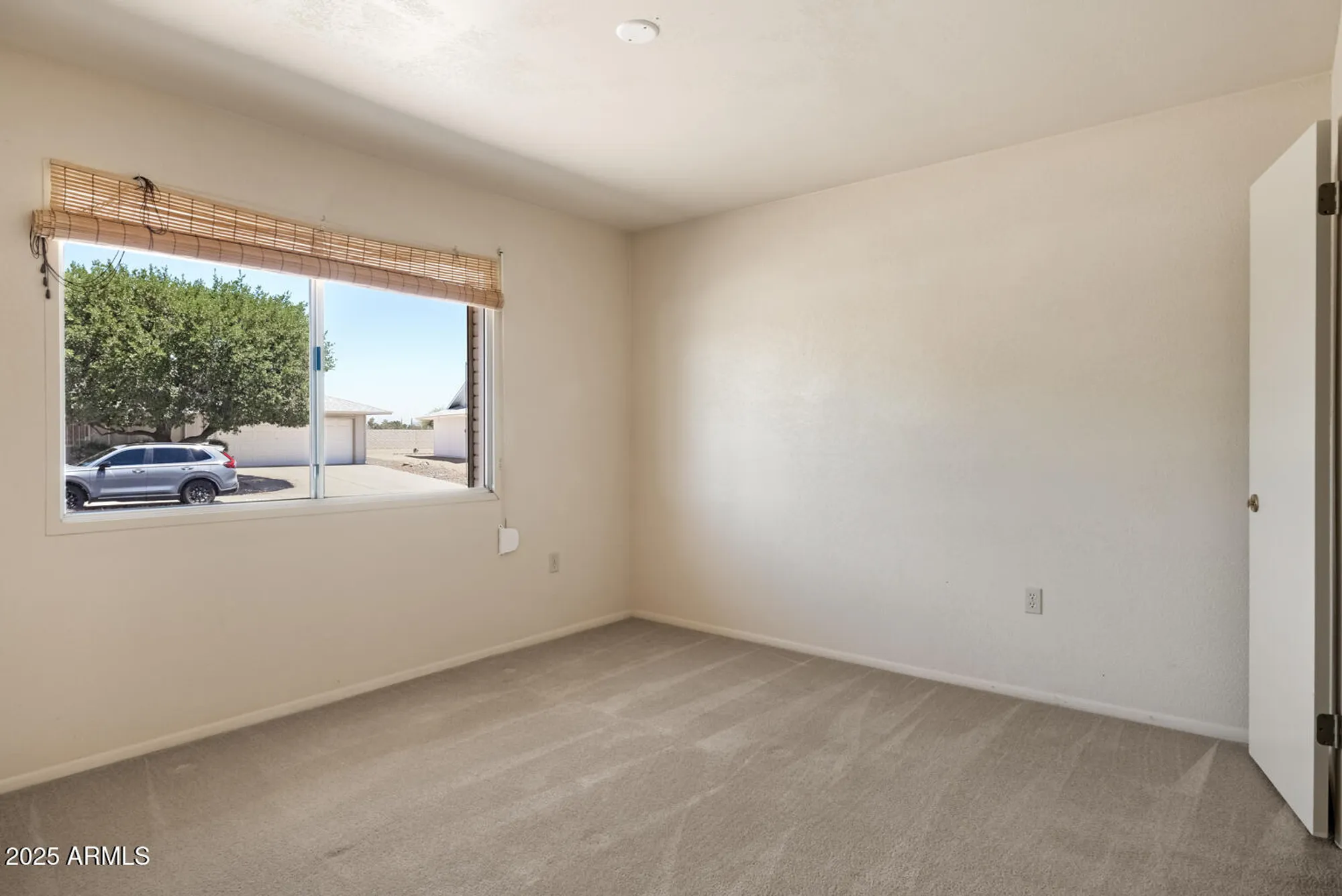 Property Slideshow image 19 of 33 | 12418 n vista grande ct, Sun City, AZ, 85351