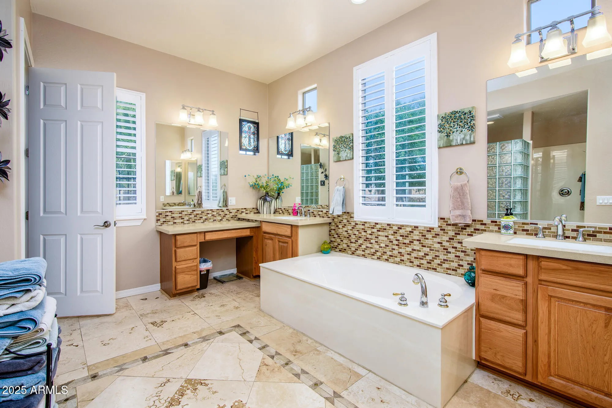 Property Slideshow image 19 of 90 | 42293 w good vibrations ln, Maricopa, AZ, 85138