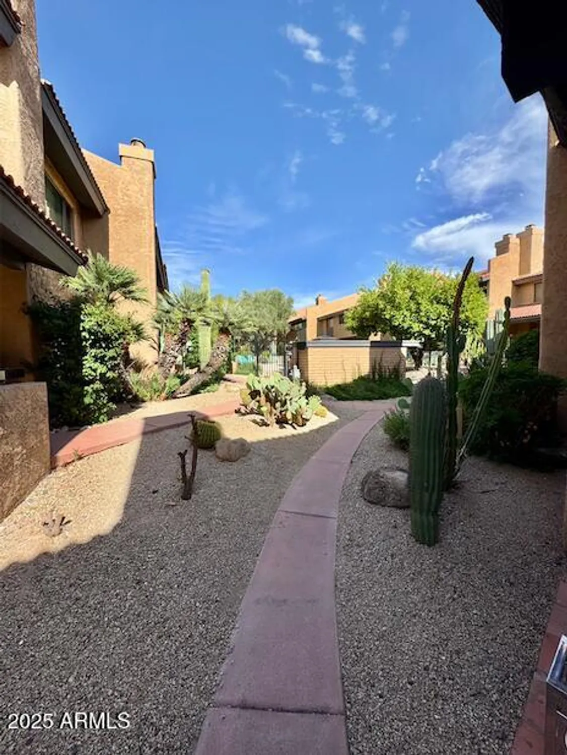 Property Slideshow image 16 of 21 | 7432 e hum rd 203, Carefree, AZ, 85377