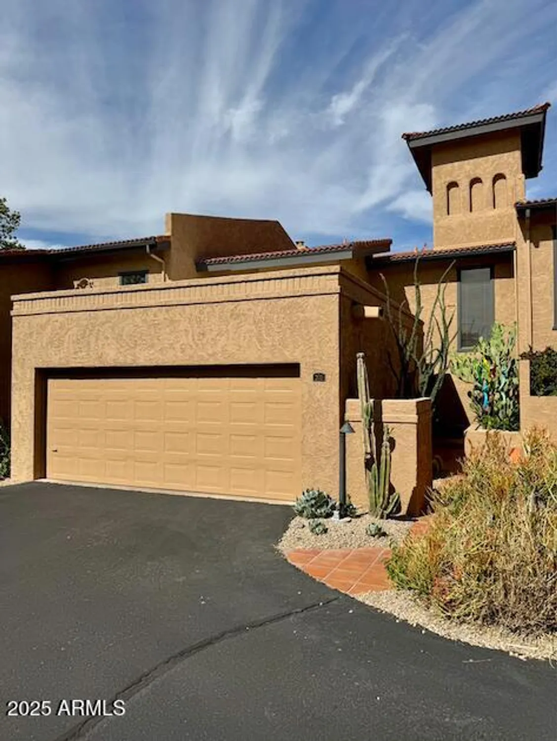 Property Slideshow image 1 of 21 | 7432 e hum rd 203, Carefree, AZ, 85377