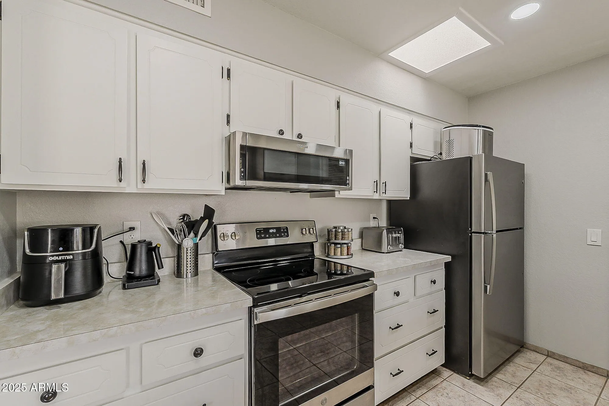 Property Slideshow image 10 of 25 | 9814 w long hills dr, Sun City, AZ, 85351