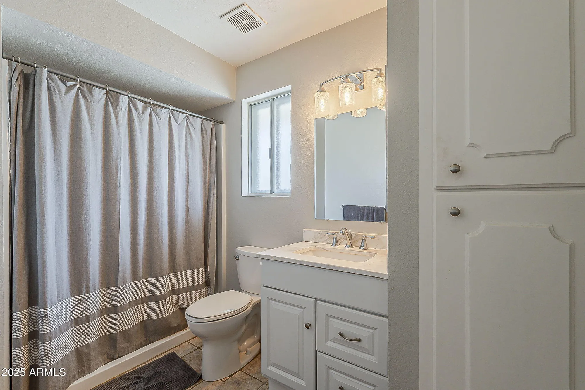 Property Slideshow image 16 of 25 | 9814 w long hills dr, Sun City, AZ, 85351