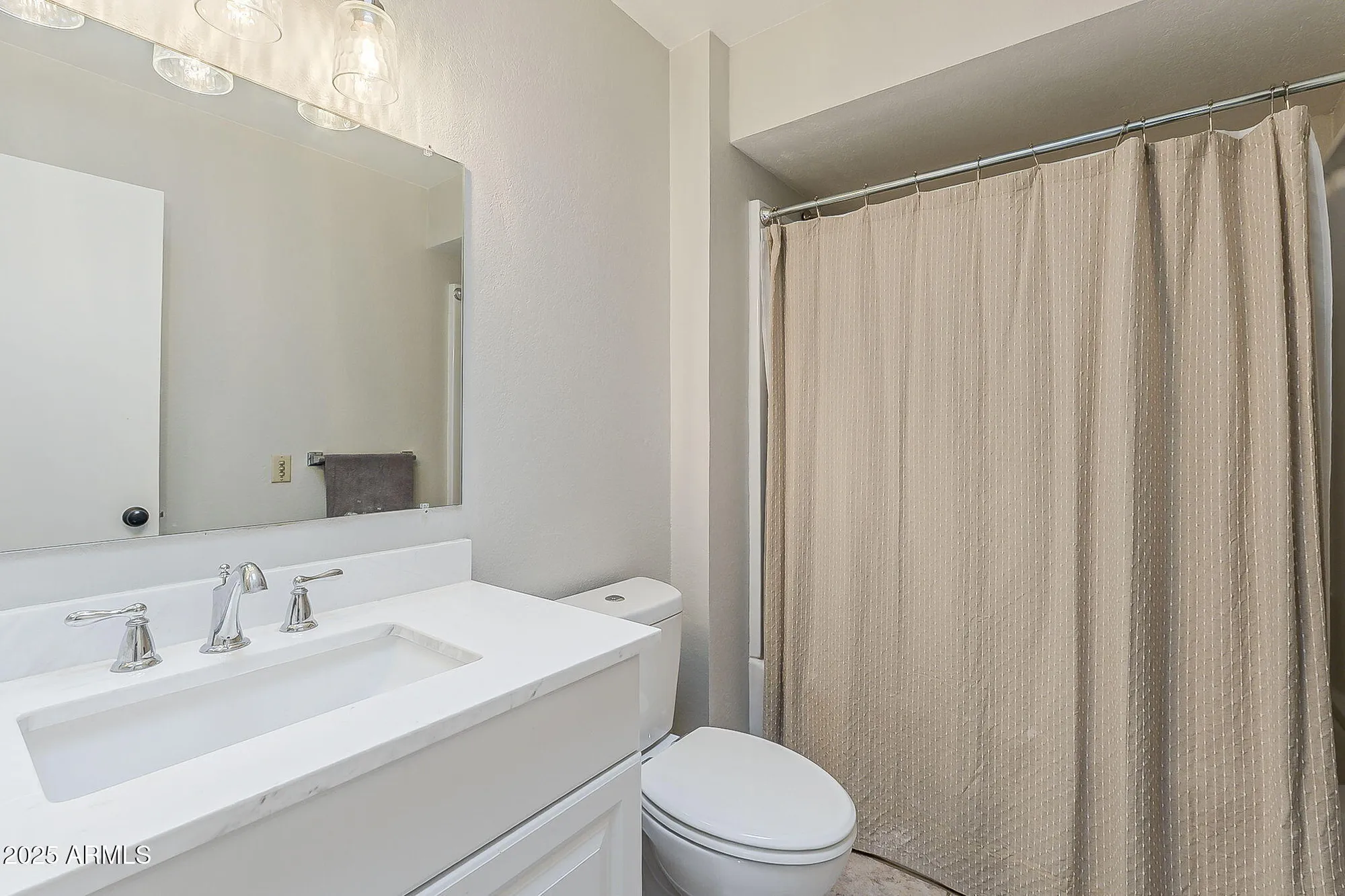 Property Slideshow image 19 of 25 | 9814 w long hills dr, Sun City, AZ, 85351