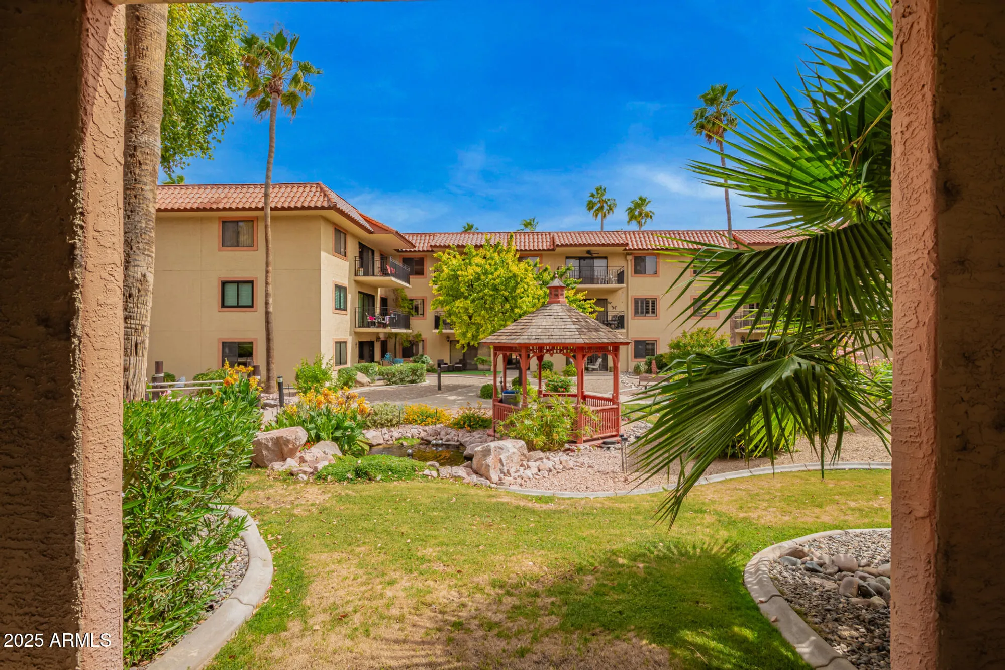 Property Slideshow image 3 of 27 | 10330 w thunderbird blvd b103, Sun City, AZ, 85351