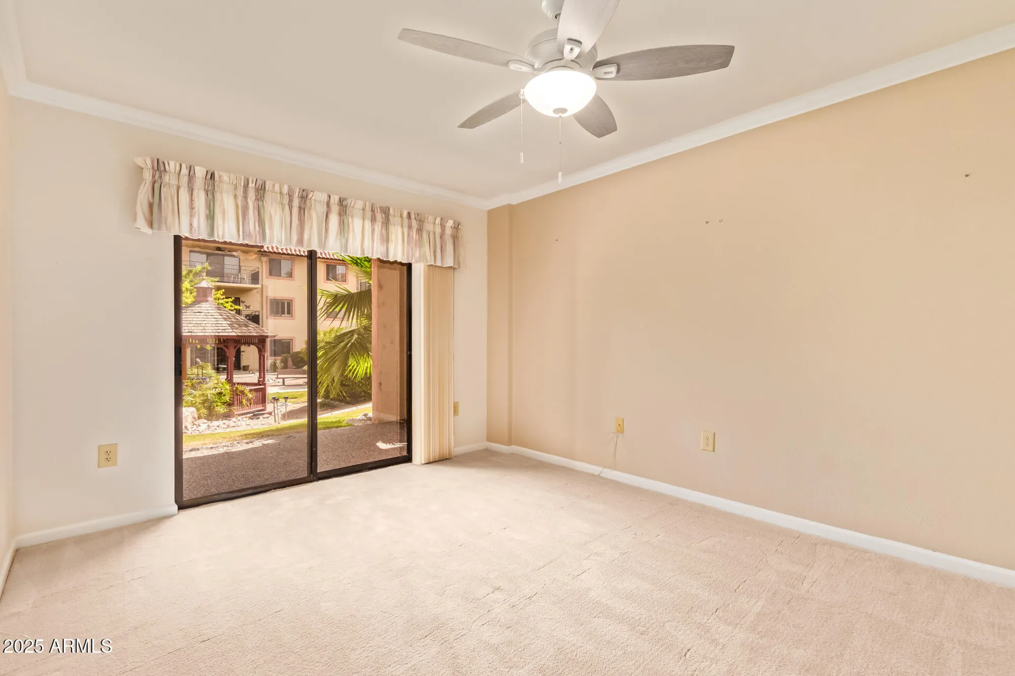 Property Slideshow image 14 of 27 | 10330 w thunderbird blvd b103, Sun City, AZ, 85351
