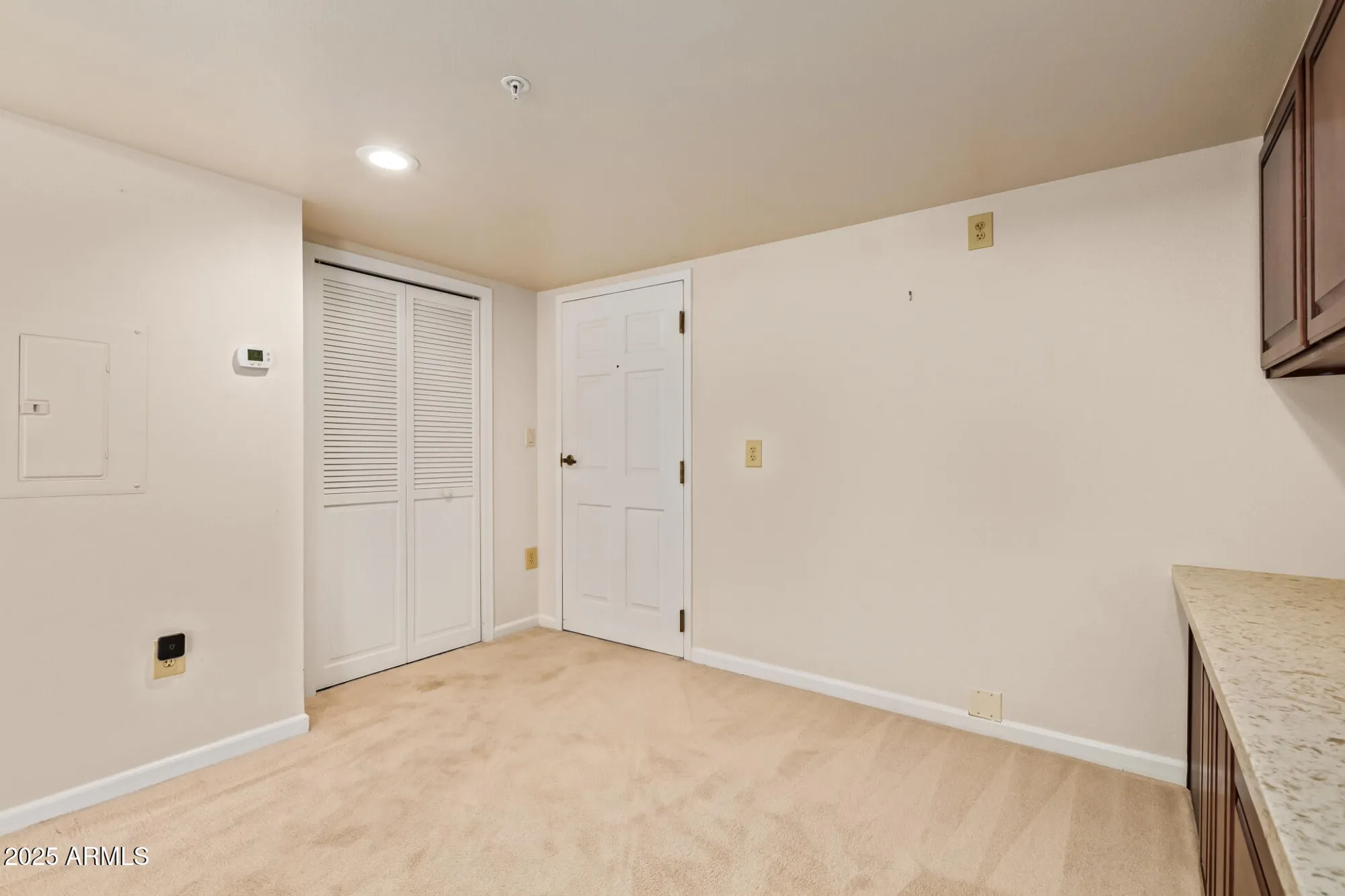 Property Slideshow image 20 of 27 | 10330 w thunderbird blvd b103, Sun City, AZ, 85351