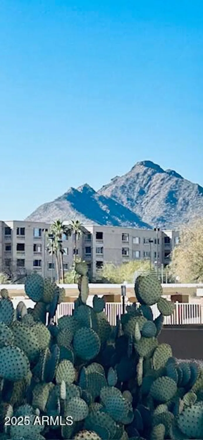 Property Slideshow image 34 of 46 | 7960 e camelback rd 109, Scottsdale, AZ, 85251