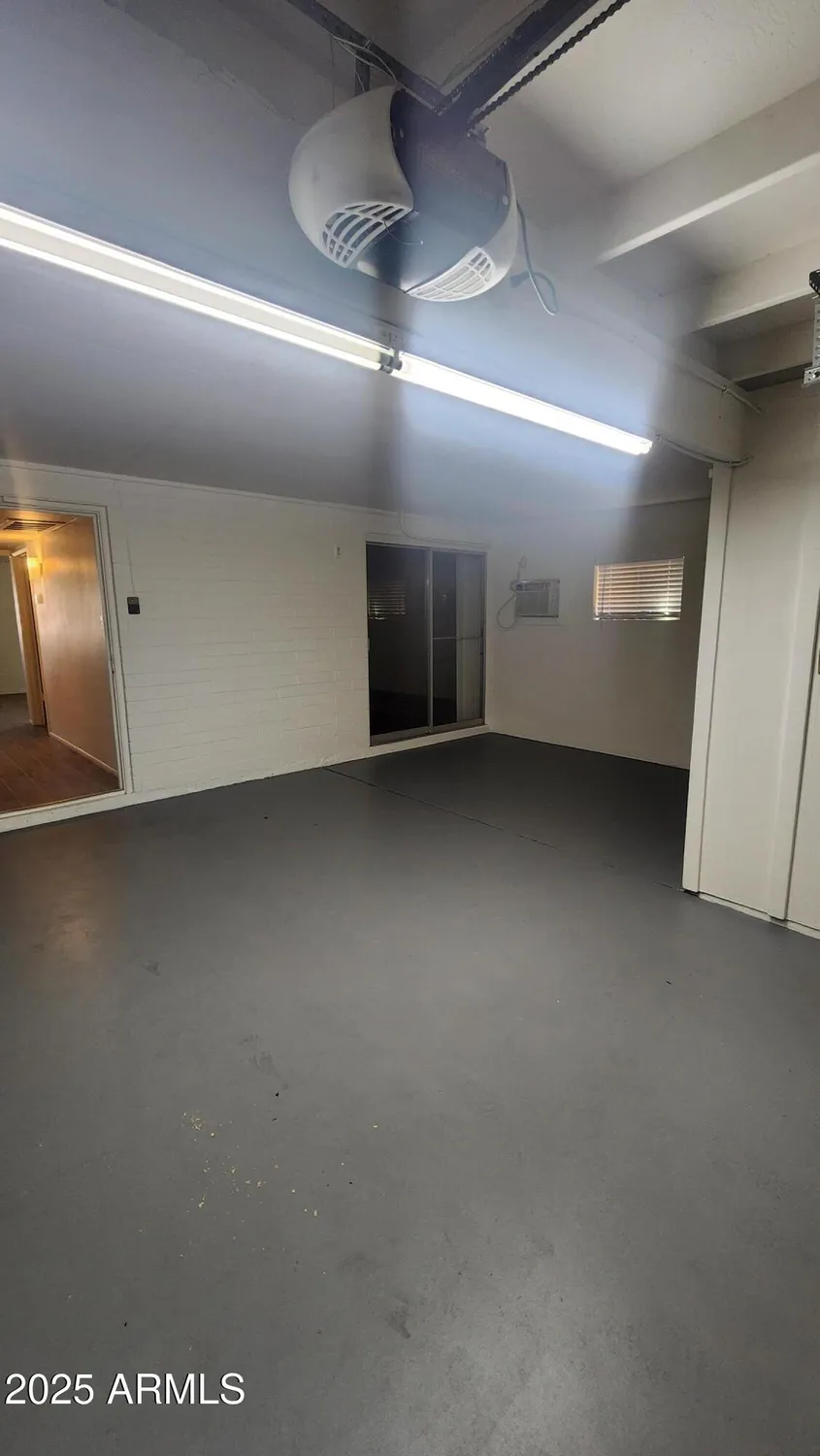 Property Slideshow image 11 of 12 | 10582 w oakmont dr, Sun City, AZ, 85351