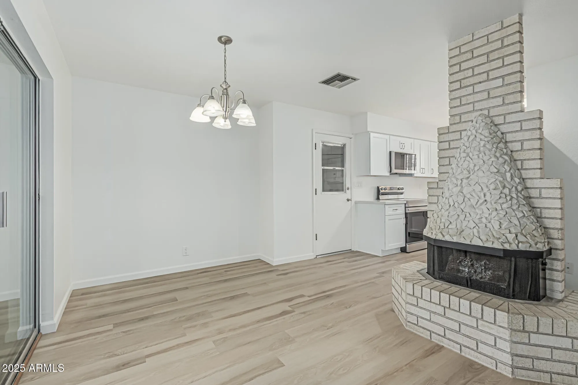 Property Slideshow image 6 of 40 | 6051 e ensenada st, Mesa, AZ, 85205