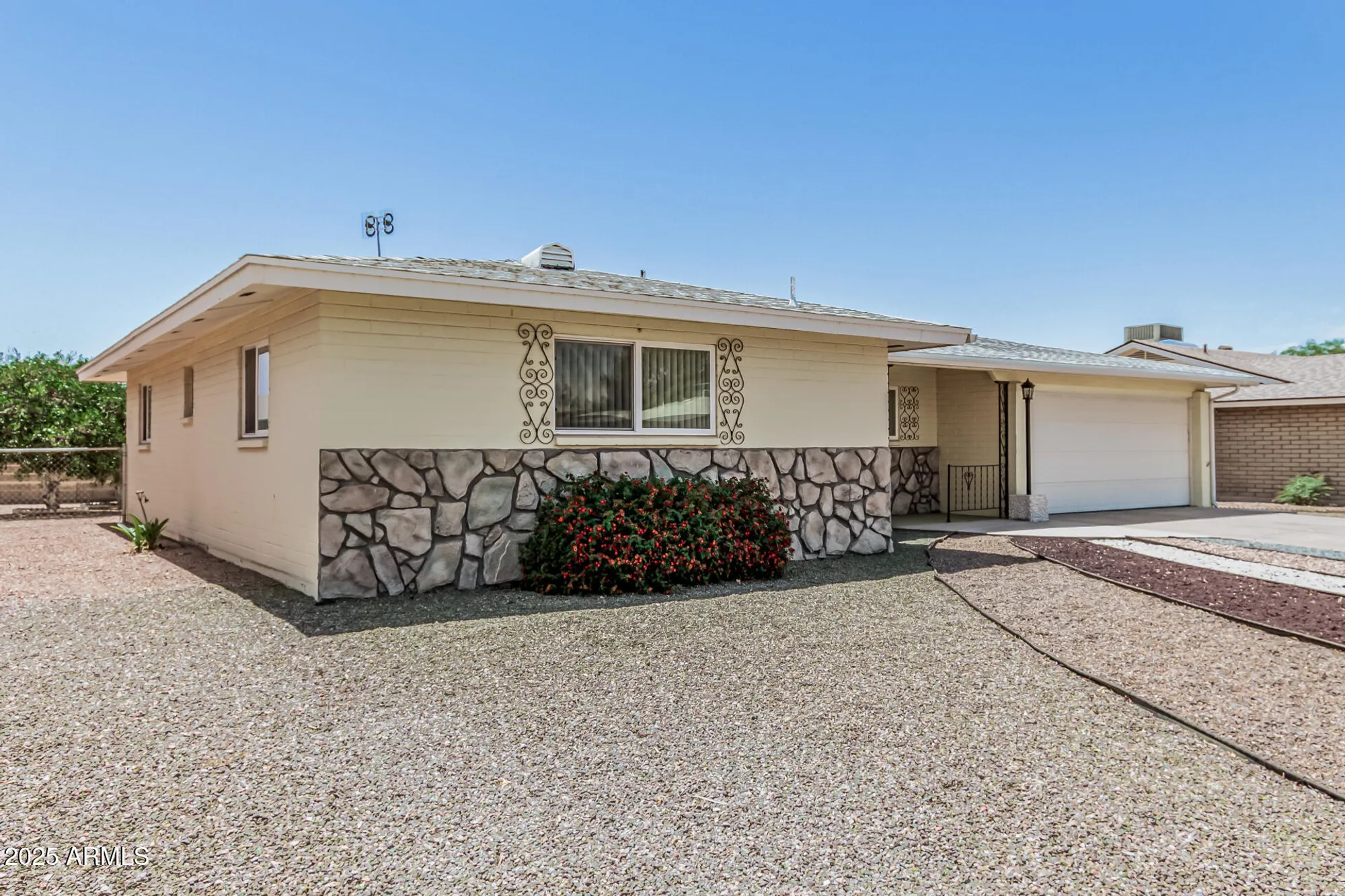 Property Slideshow image 2 of 40 | 6051 e ensenada st, Mesa, AZ, 85205