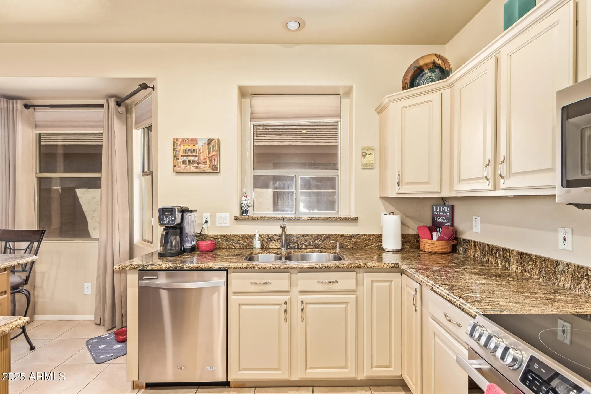 Property Slideshow image 11 of 51 | 17651 n coconino dr, Surprise, AZ, 85374