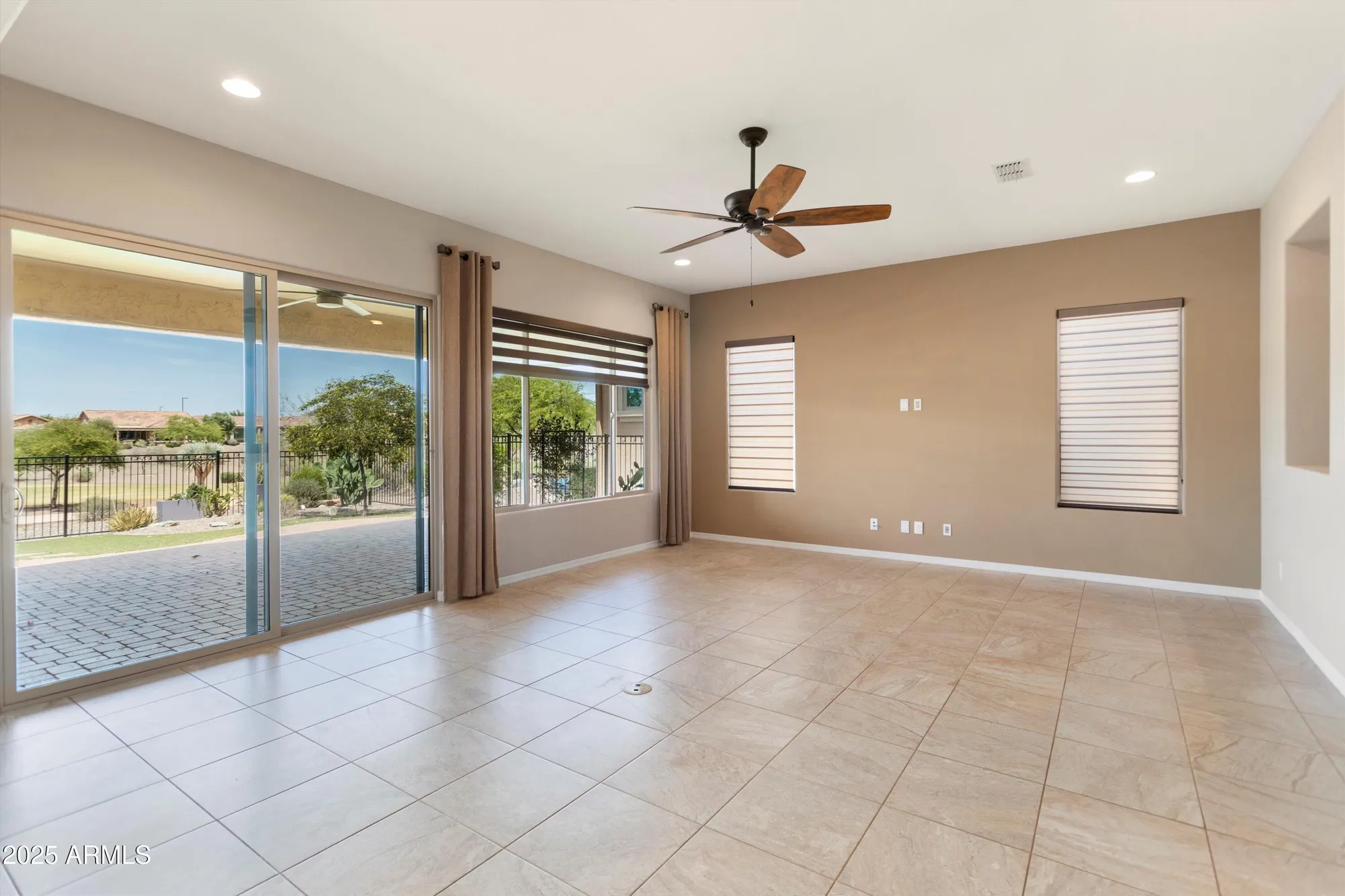 Property Slideshow image 26 of 79 | 26822 w oraibi dr, Buckeye, AZ, 85396
